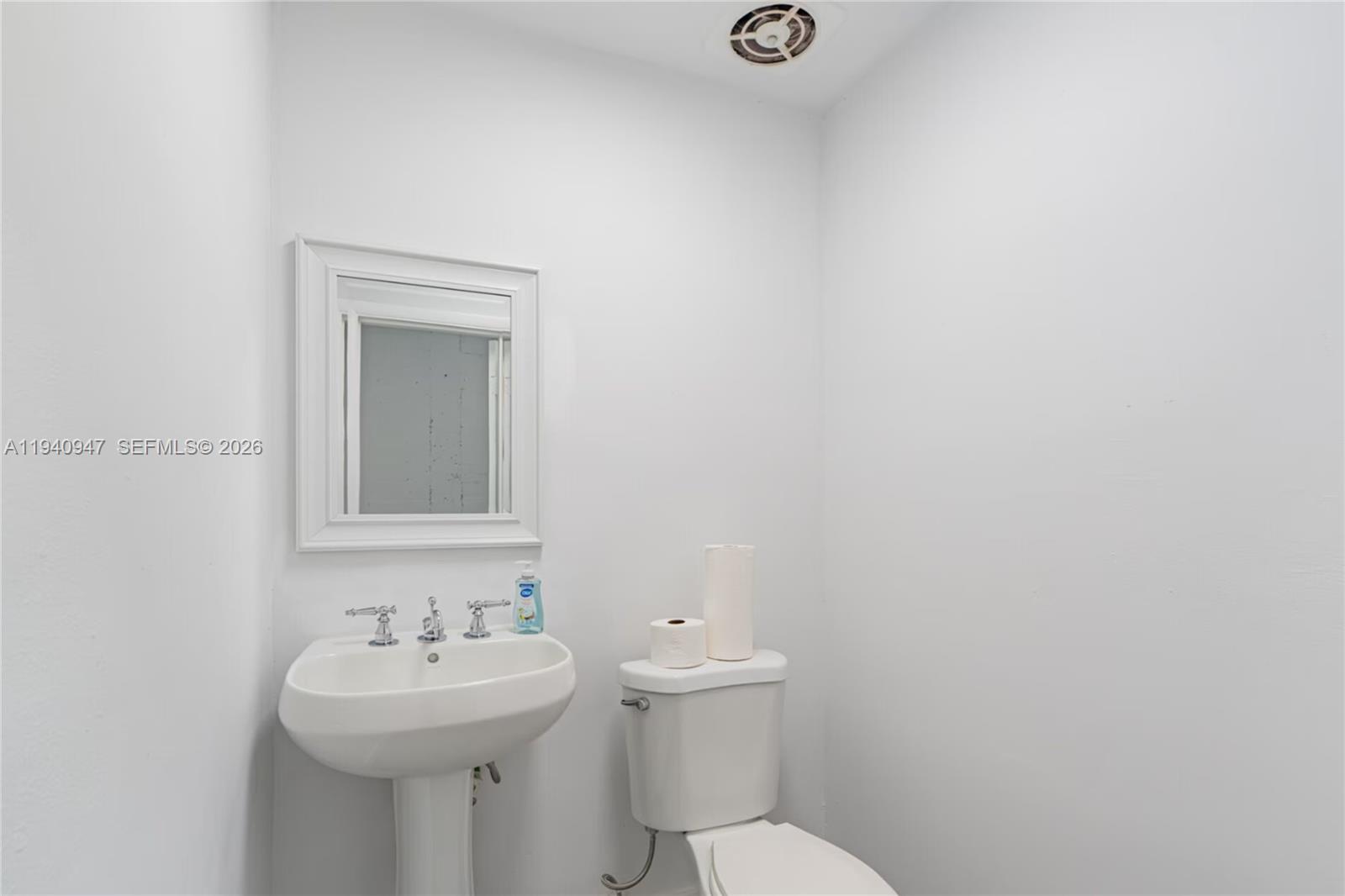   /   sq. ft. $ 2026-01-07 0 Photo