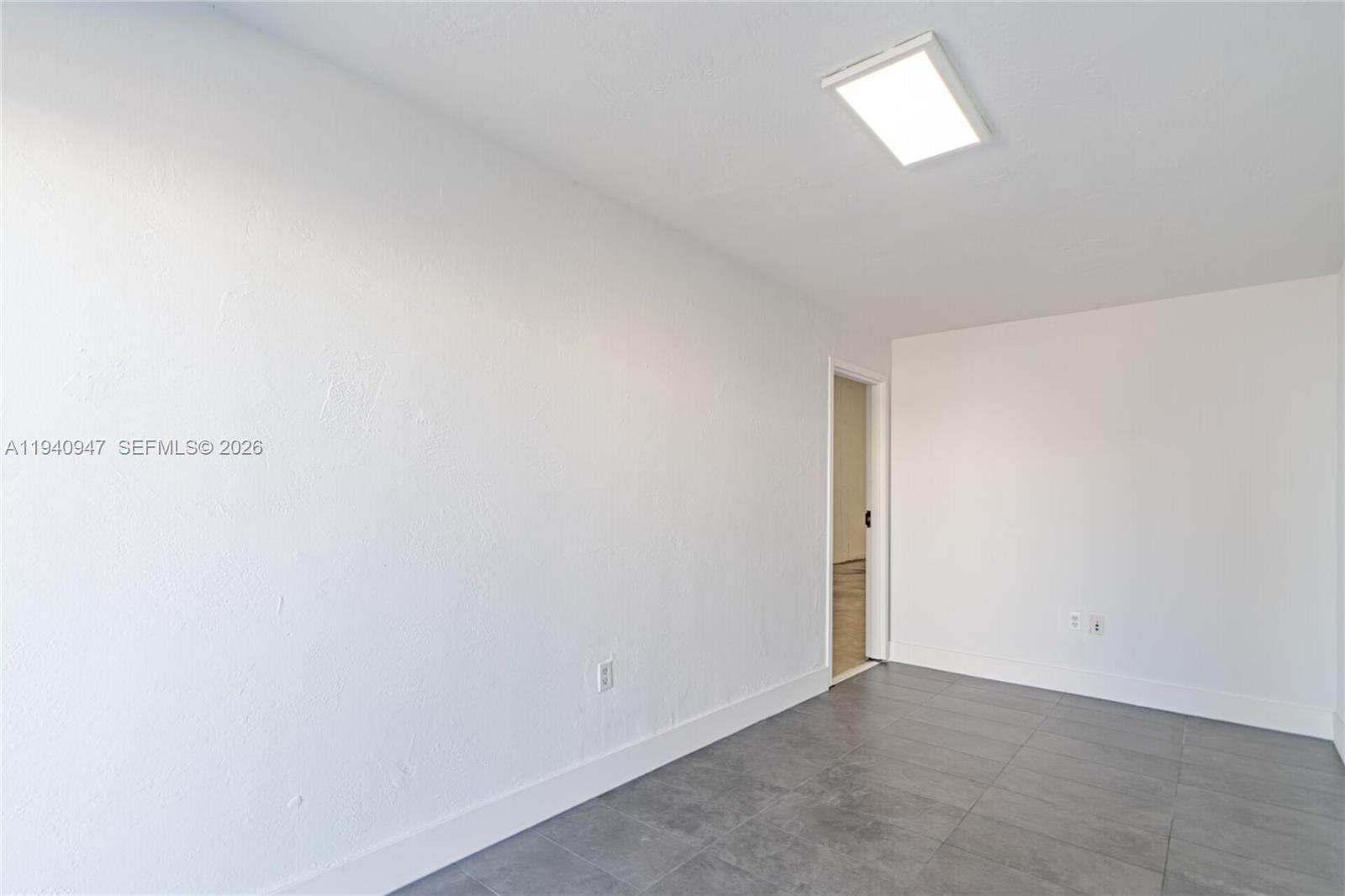   /   sq. ft. $ 2026-01-07 0 Photo