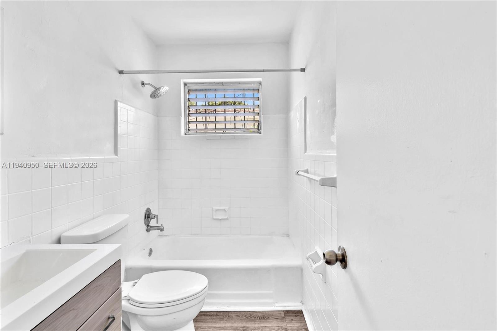   /  1540 кв.футов $ 2026-01-07 0 Фото