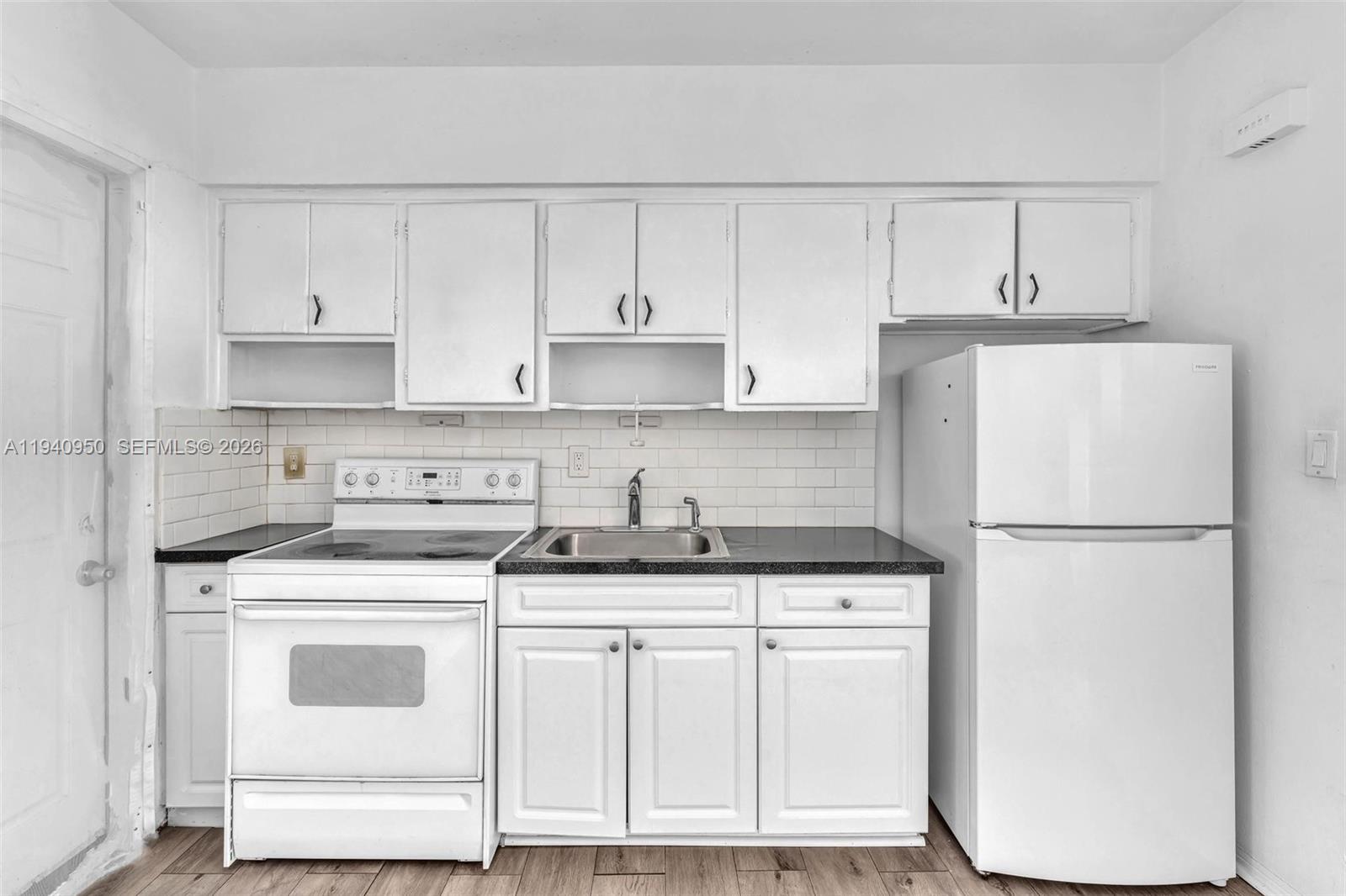   /  1540 кв.футов $ 2026-01-07 0 Фото