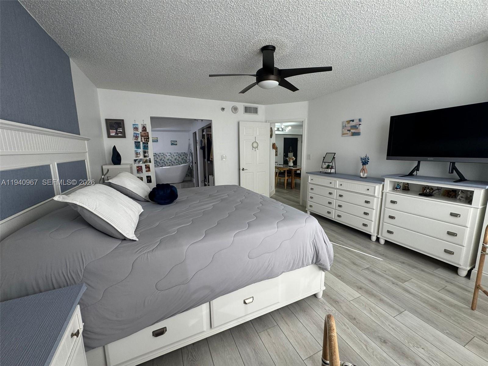 Photo of 3530 Mystic Pointe Dr #2403, Aventura, Florida, 33180 -