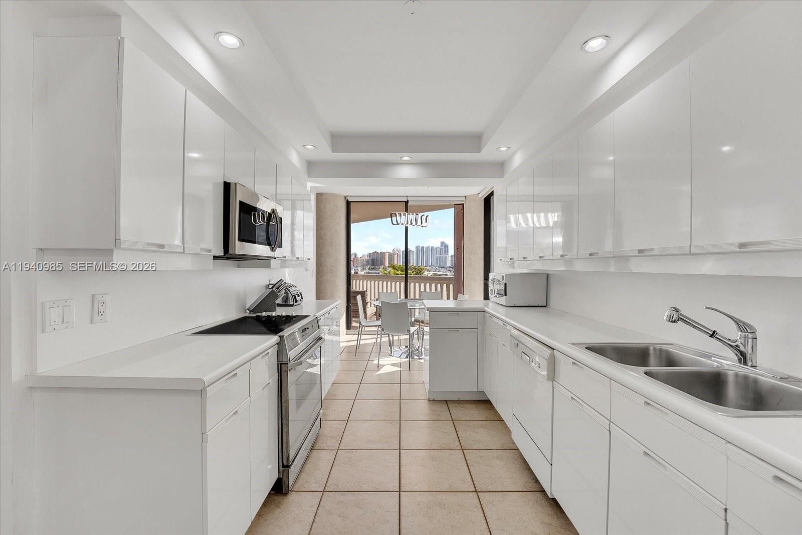 602 3 / 3 1890 кв.футов $ 2026-01-07 0 Фото