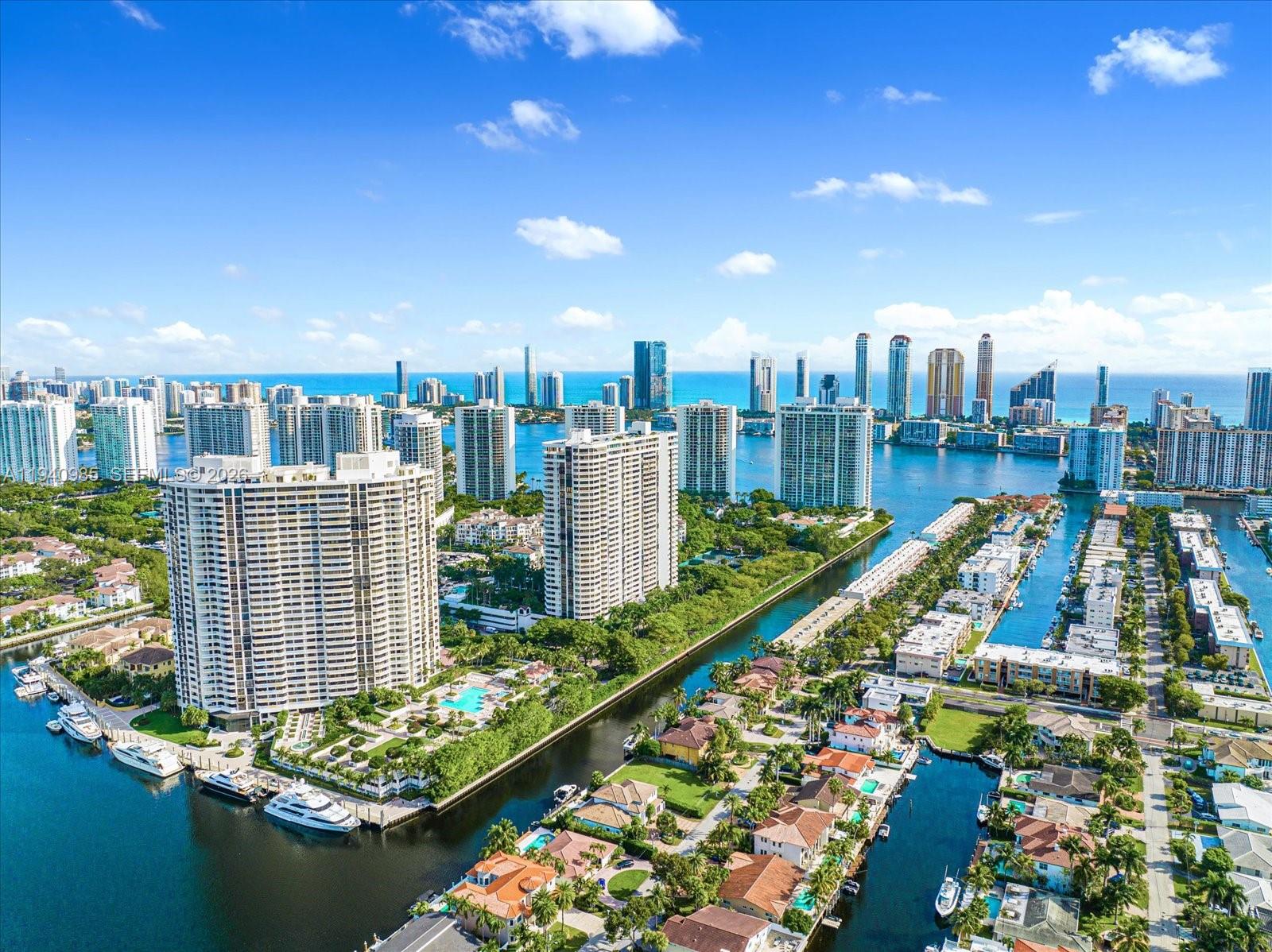 602 3 / 3 1890 кв.футов $ 2026-01-07 0 Фото