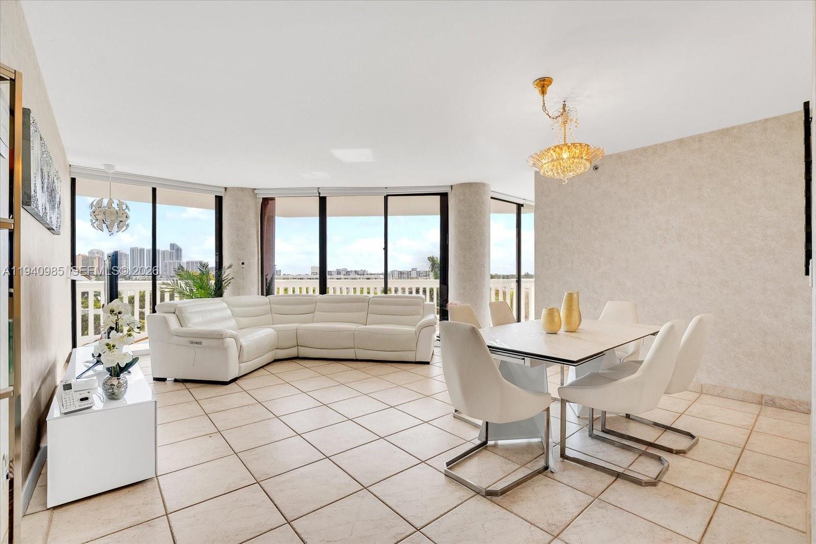 602 3 / 3 1890 кв.футов $ 2026-01-07 0 Фото