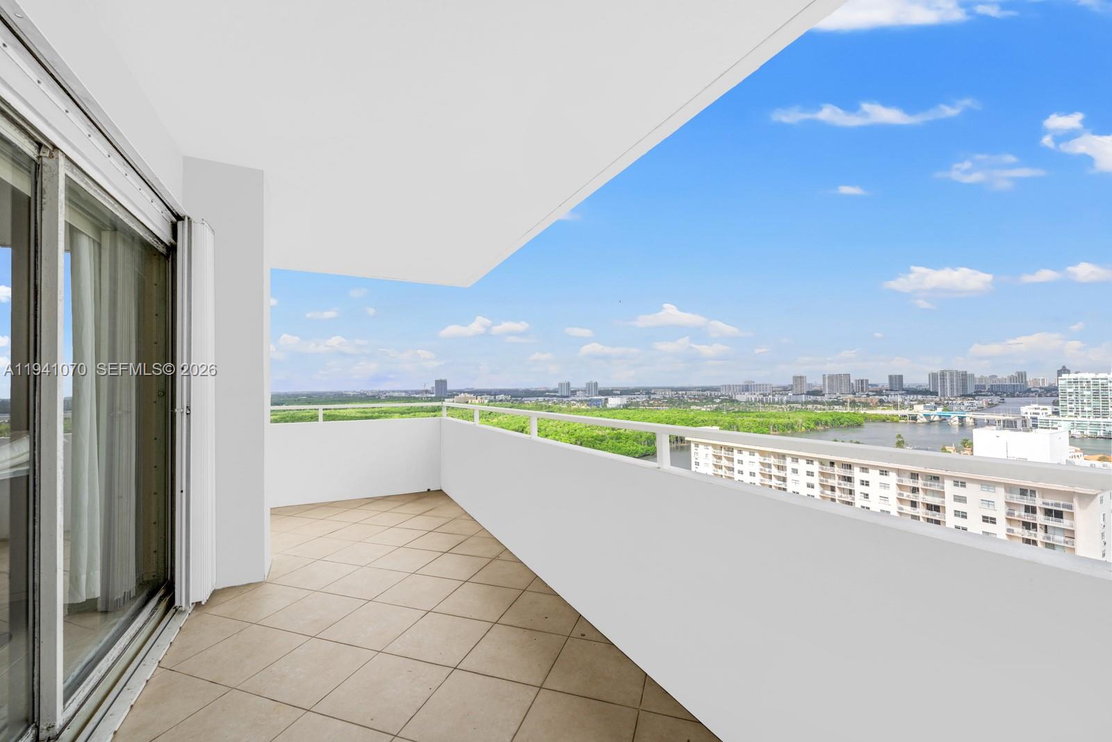 Ph21 2 / 2 1350 sq. ft. $ 2026-01-07 0 Photo