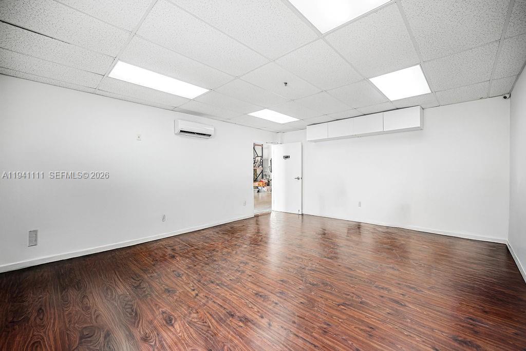 309  /   sq. ft. $ 2026-01-07 0 Photo