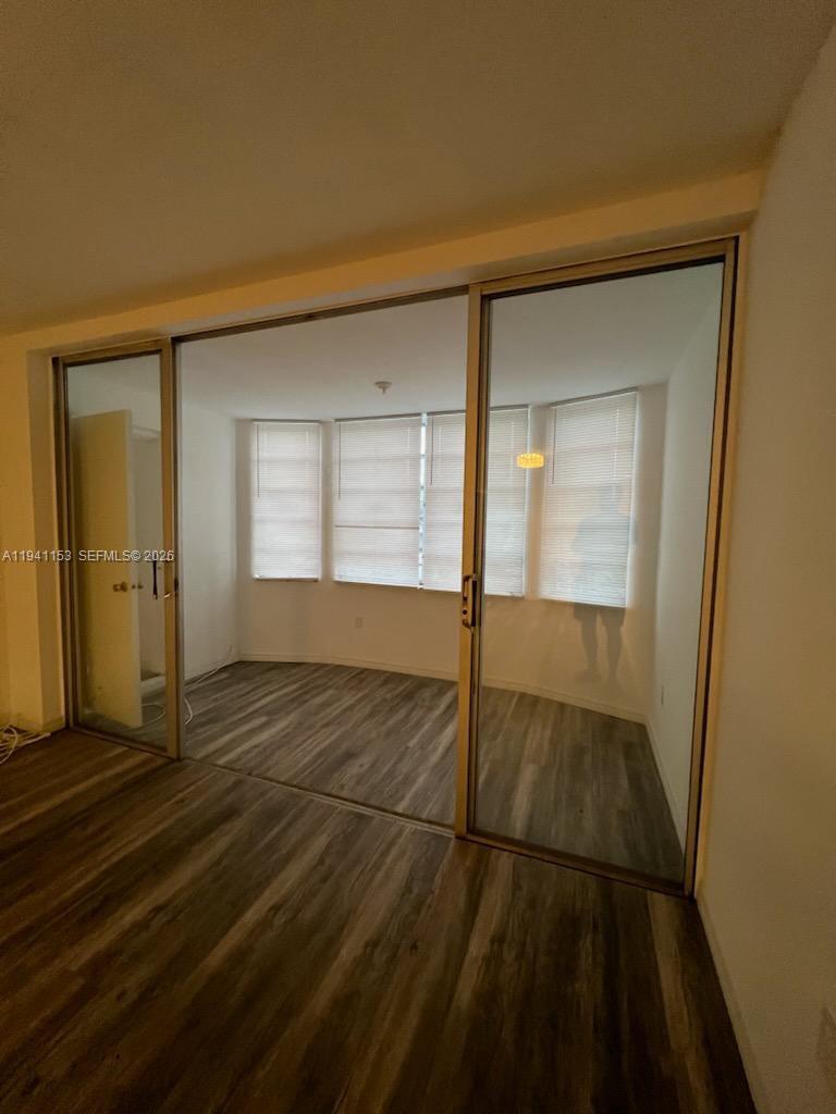 See details 218-2 1 / 1 909 sq. ft. $ 2026-01-08 0 Photo