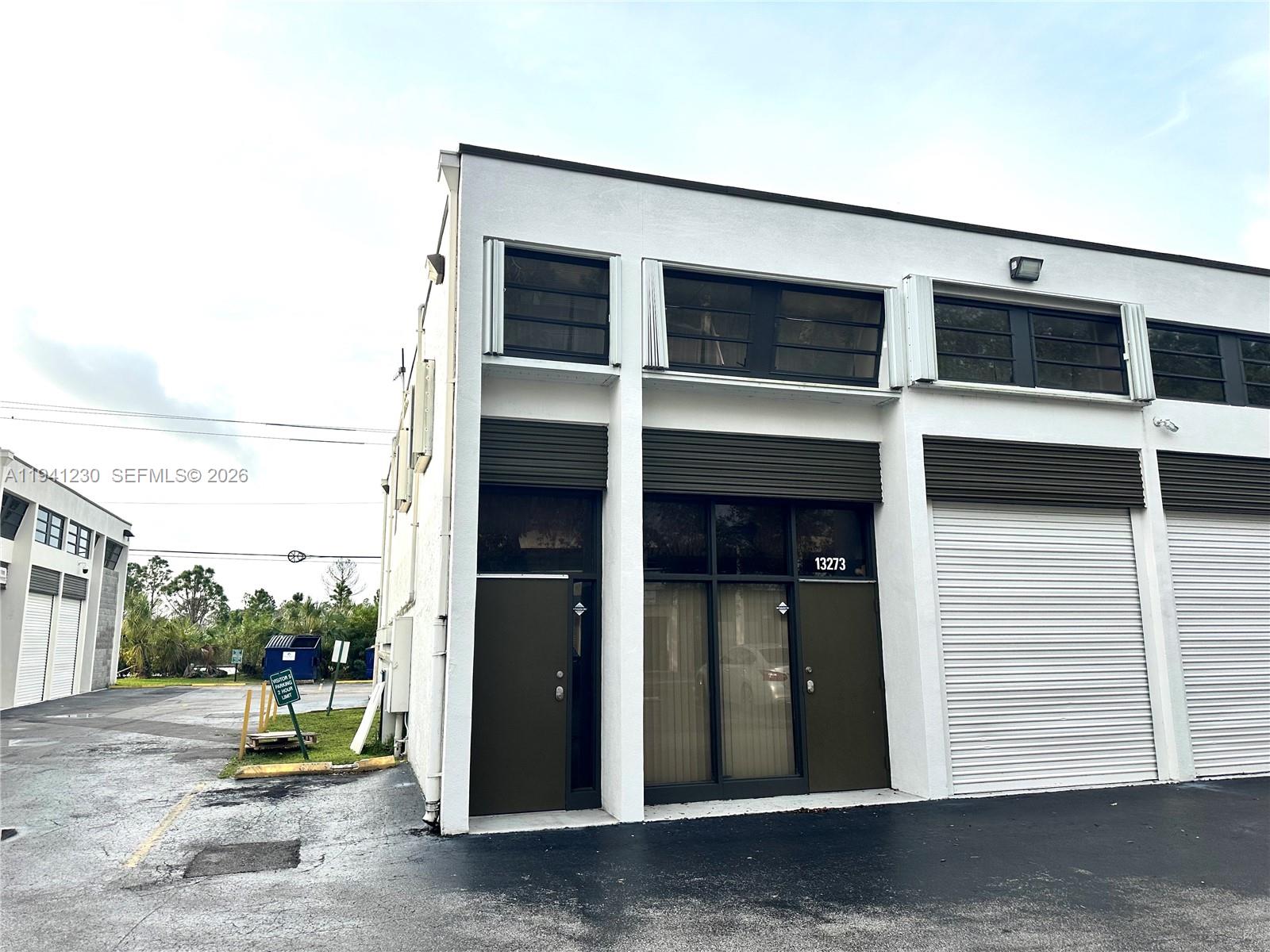 Подробнее 8 / кв.футов $ 2026-01-08 0 Фото