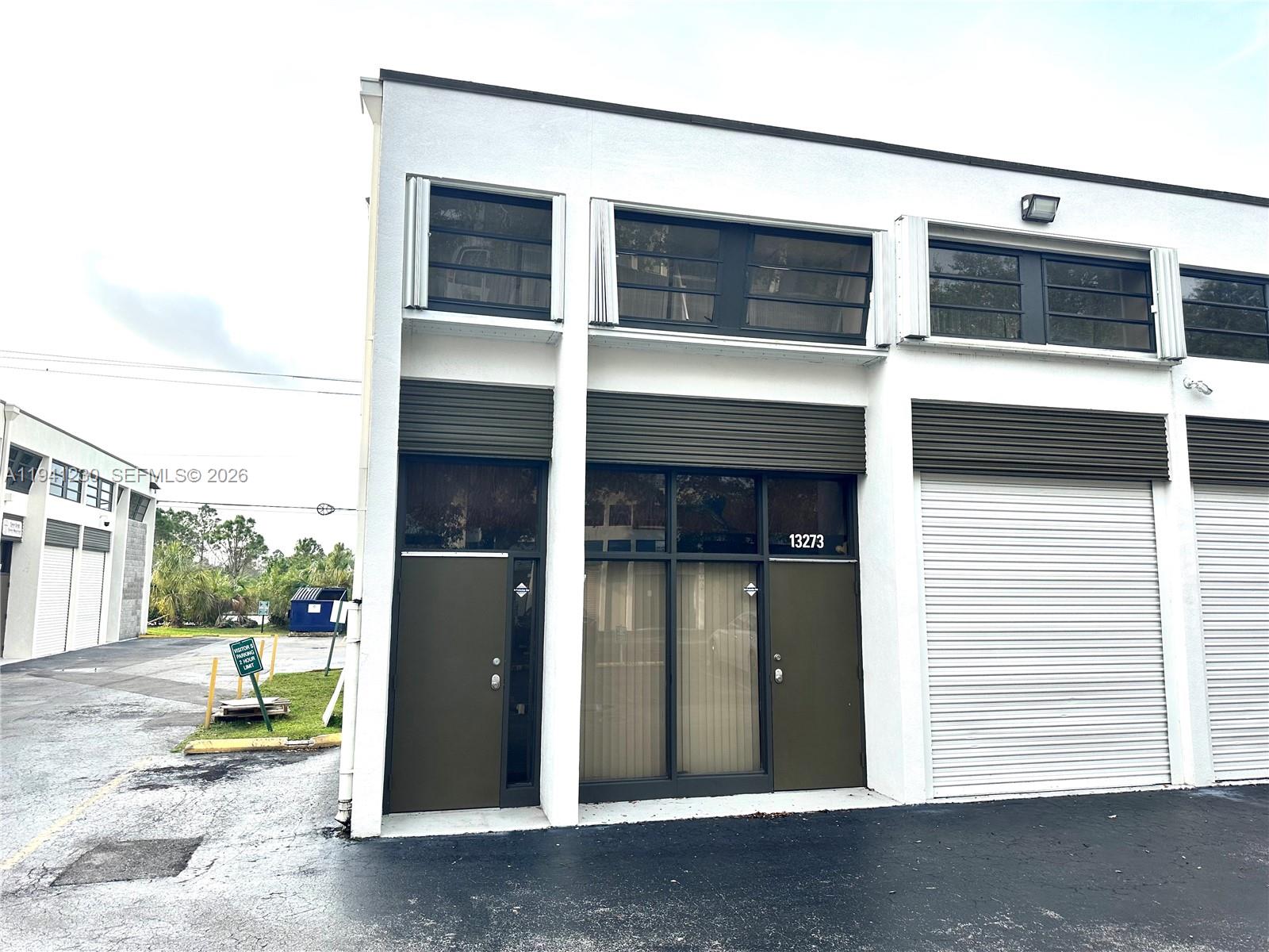 Подробнее 8 / кв.футов $ 2026-01-08 0 Фото