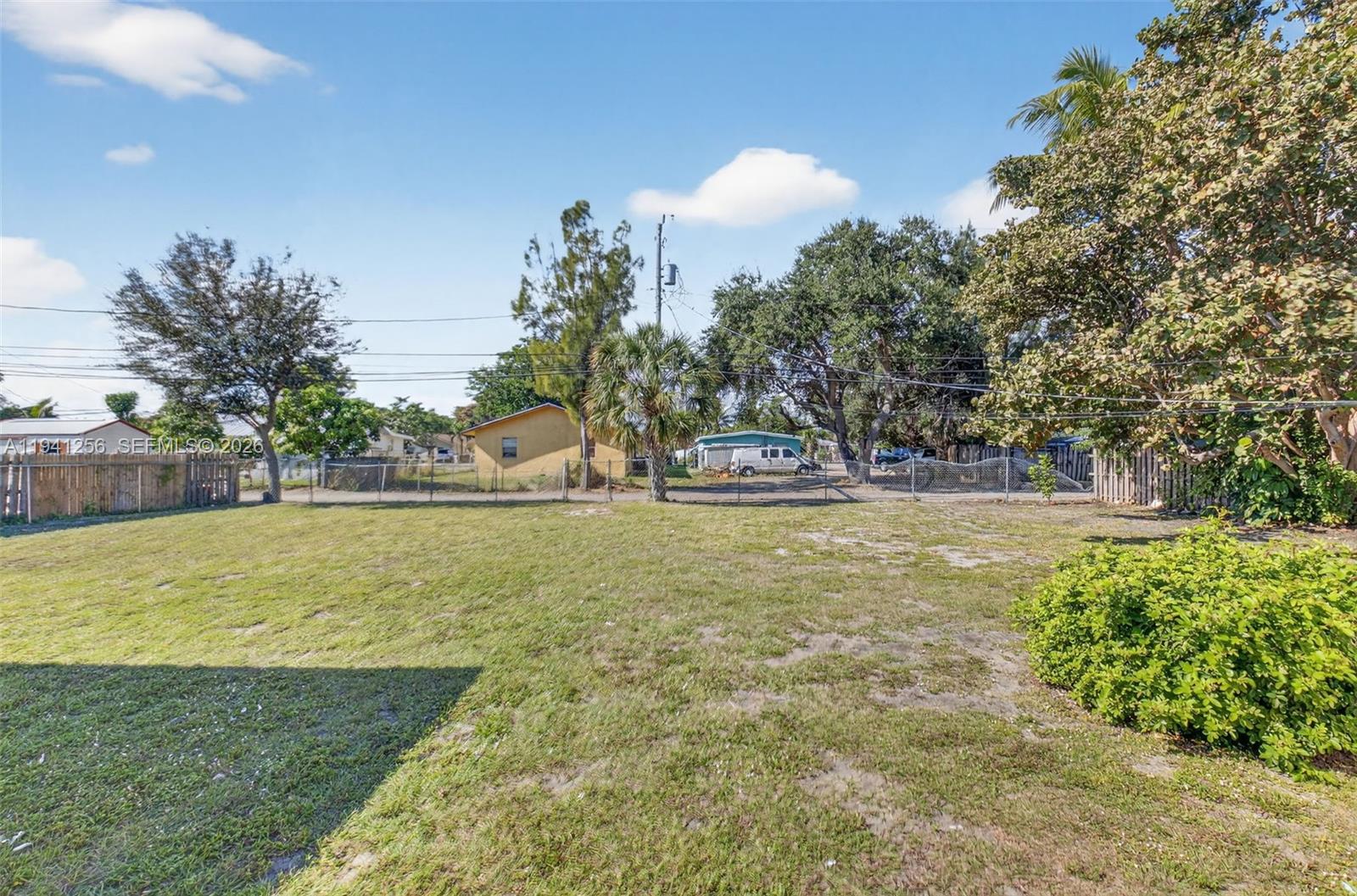 Подробнее / 2652 кв.футов $ 2026-01-08 0 Фото