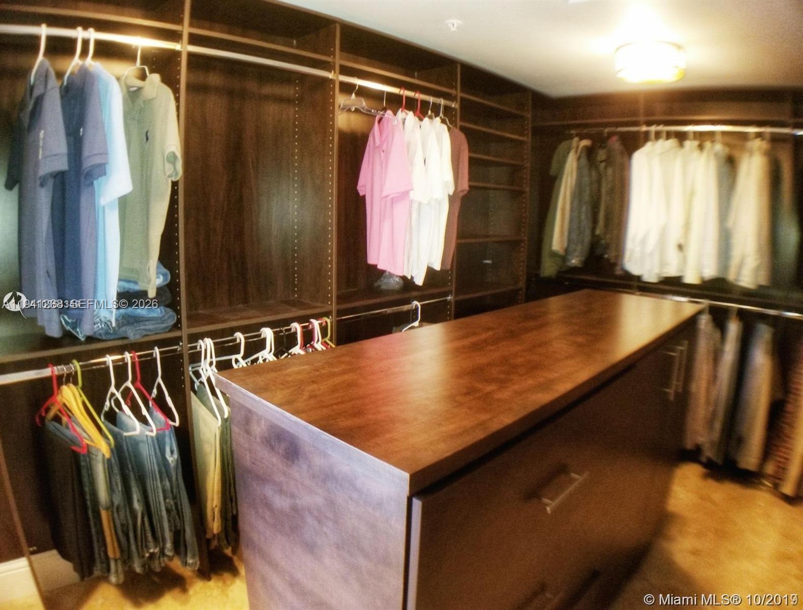 4301 3 / 4 3016 sq. ft. $ 2026-01-08 0 foto