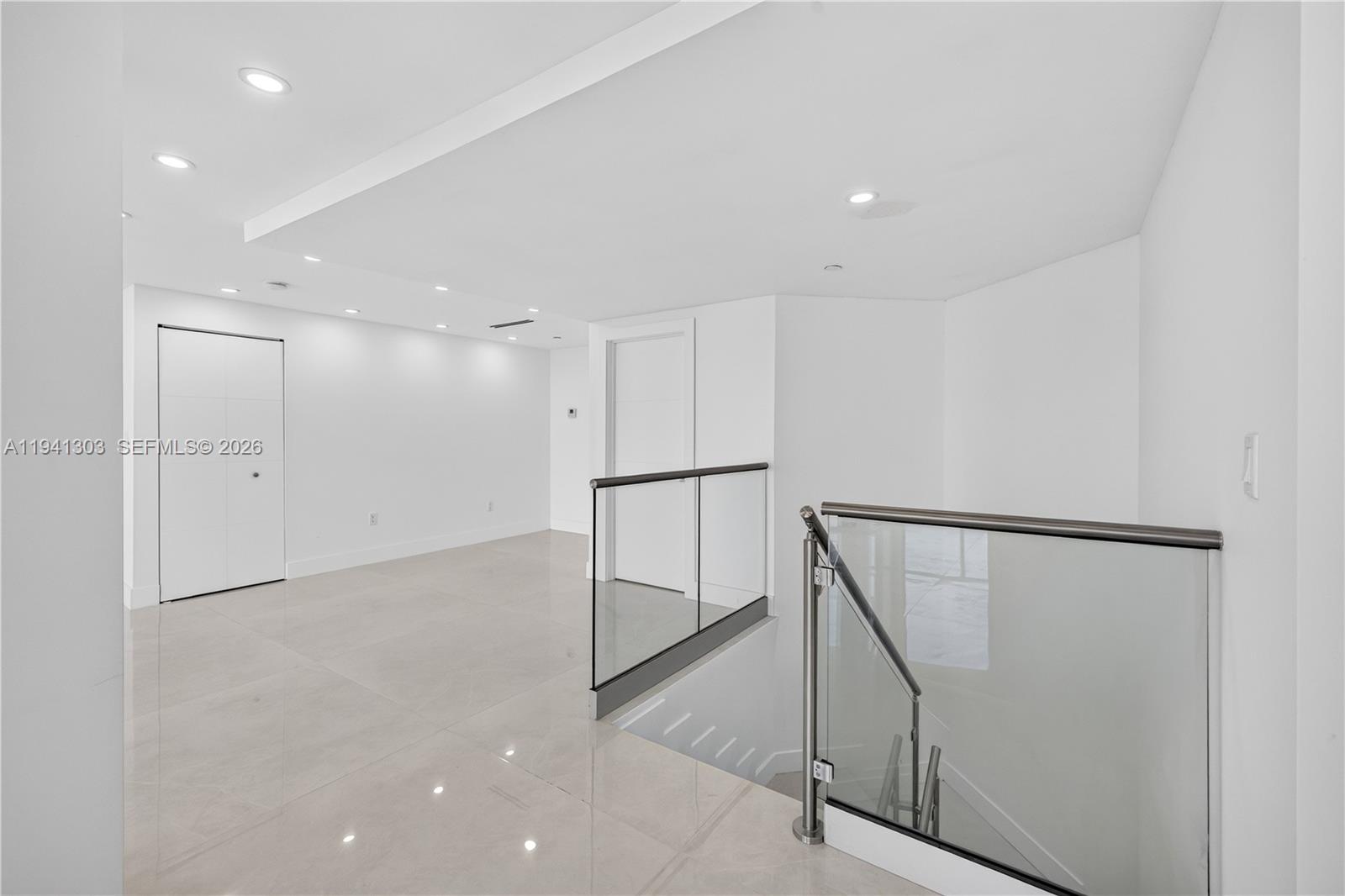 See details 2701 3 / 5 2470 sq. ft. $ 2026-01-08 0 Photo