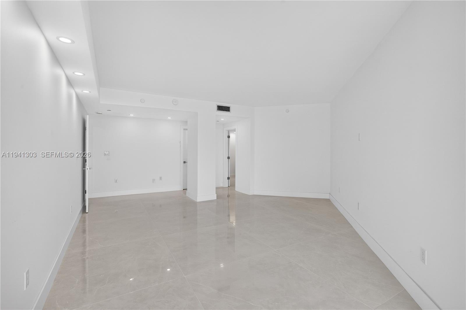 See details 2701 3 / 5 2470 sq. ft. $ 2026-01-08 0 Photo
