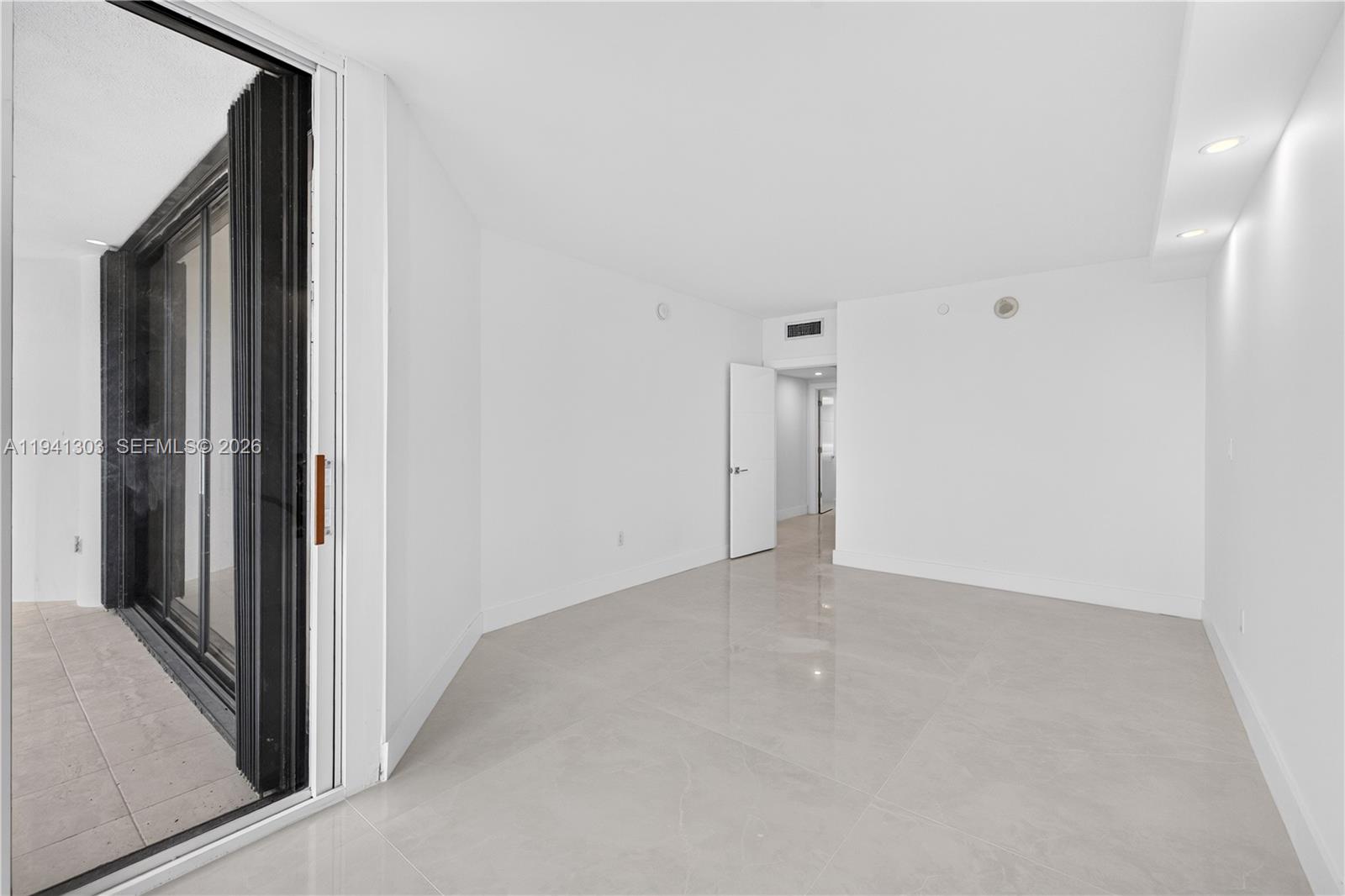 See details 2701 3 / 5 2470 sq. ft. $ 2026-01-08 0 Photo