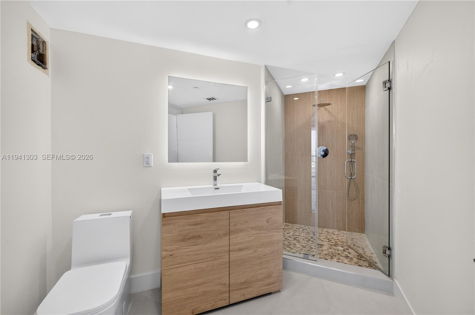 See details 2701 3 / 5 2470 sq. ft. $ 2026-01-08 0 Photo