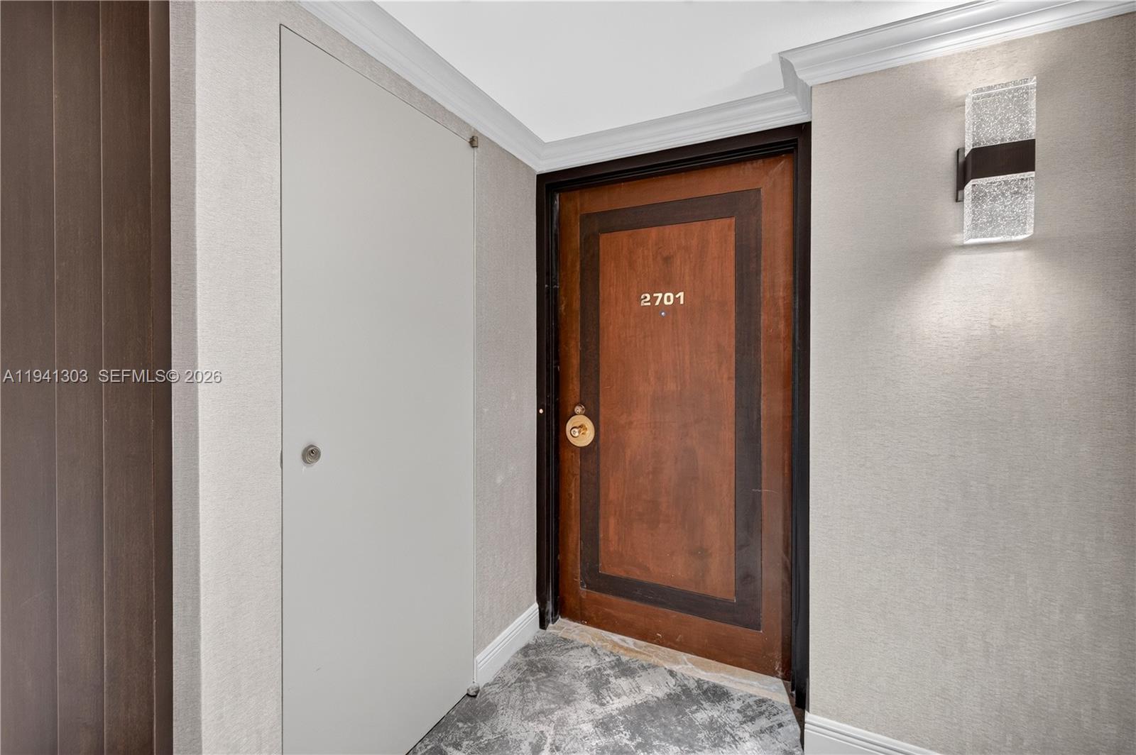 See details 2701 3 / 5 2470 sq. ft. $ 2026-01-08 0 Photo