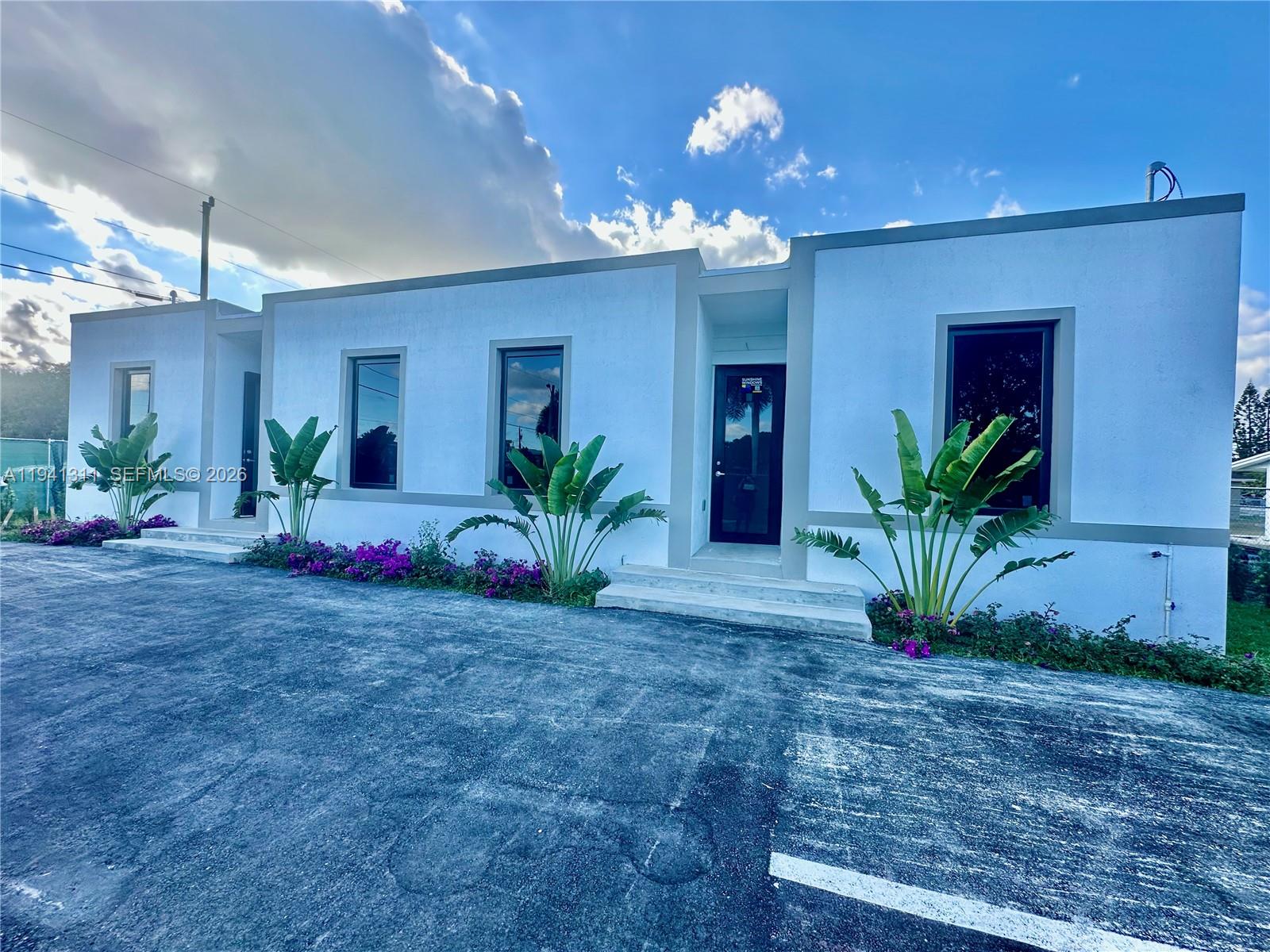 See details / 2144 sq. ft. $ 2026-01-08 0 Photo