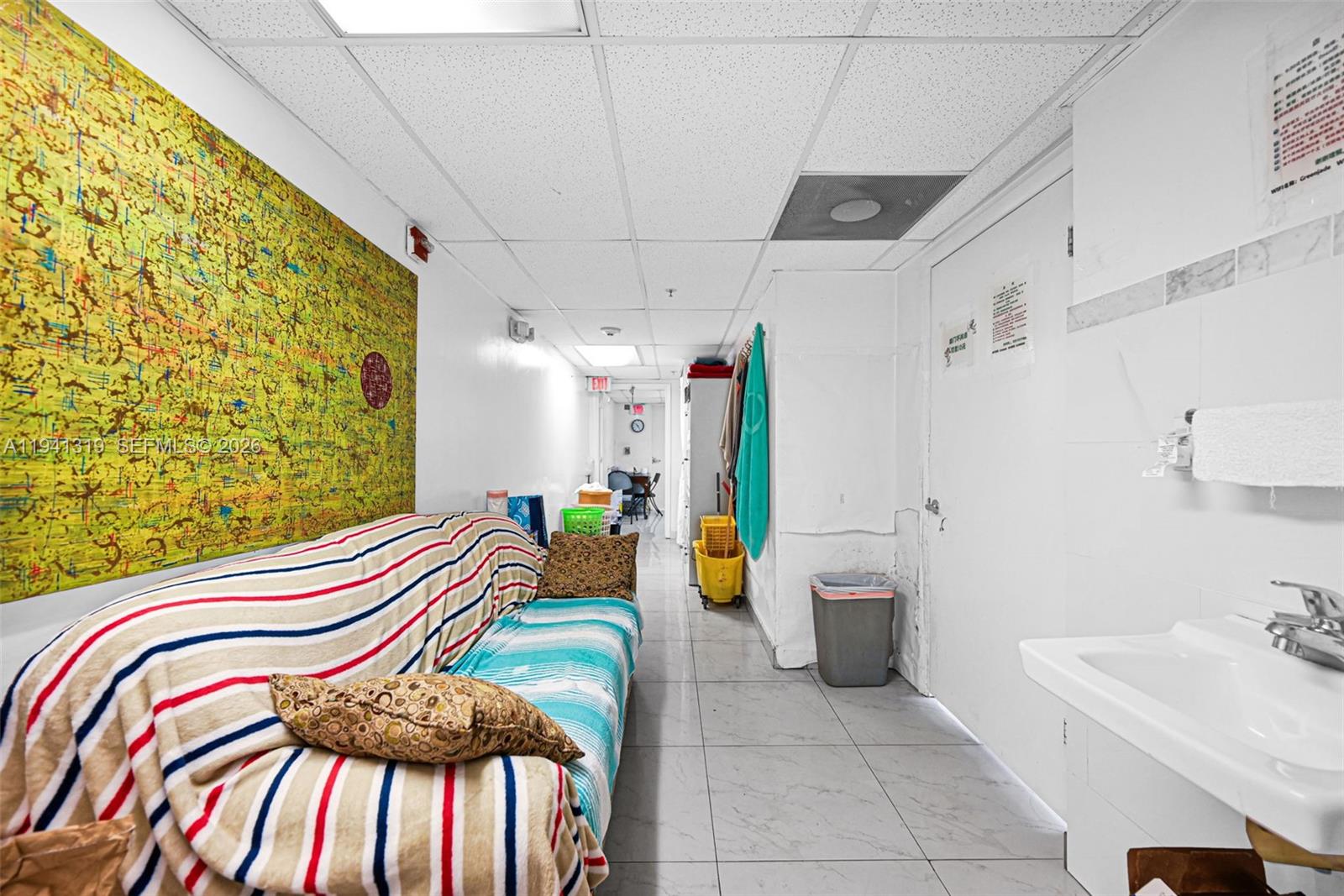 C5  /   кв.футов $ 2026-01-08 0 Фото