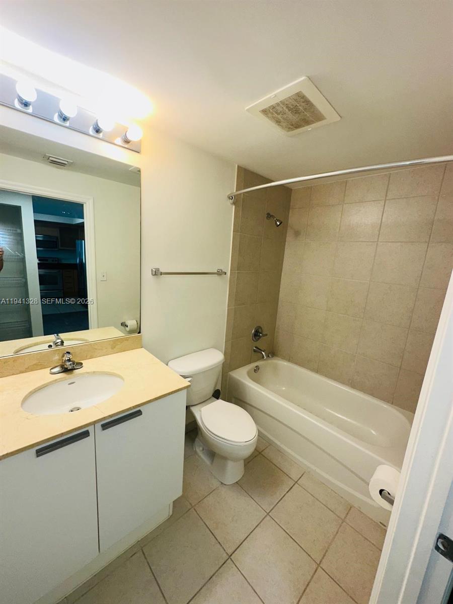 Photo of 140 Dixie Hwy  #707, Hollywood, Florida, 33020 - 