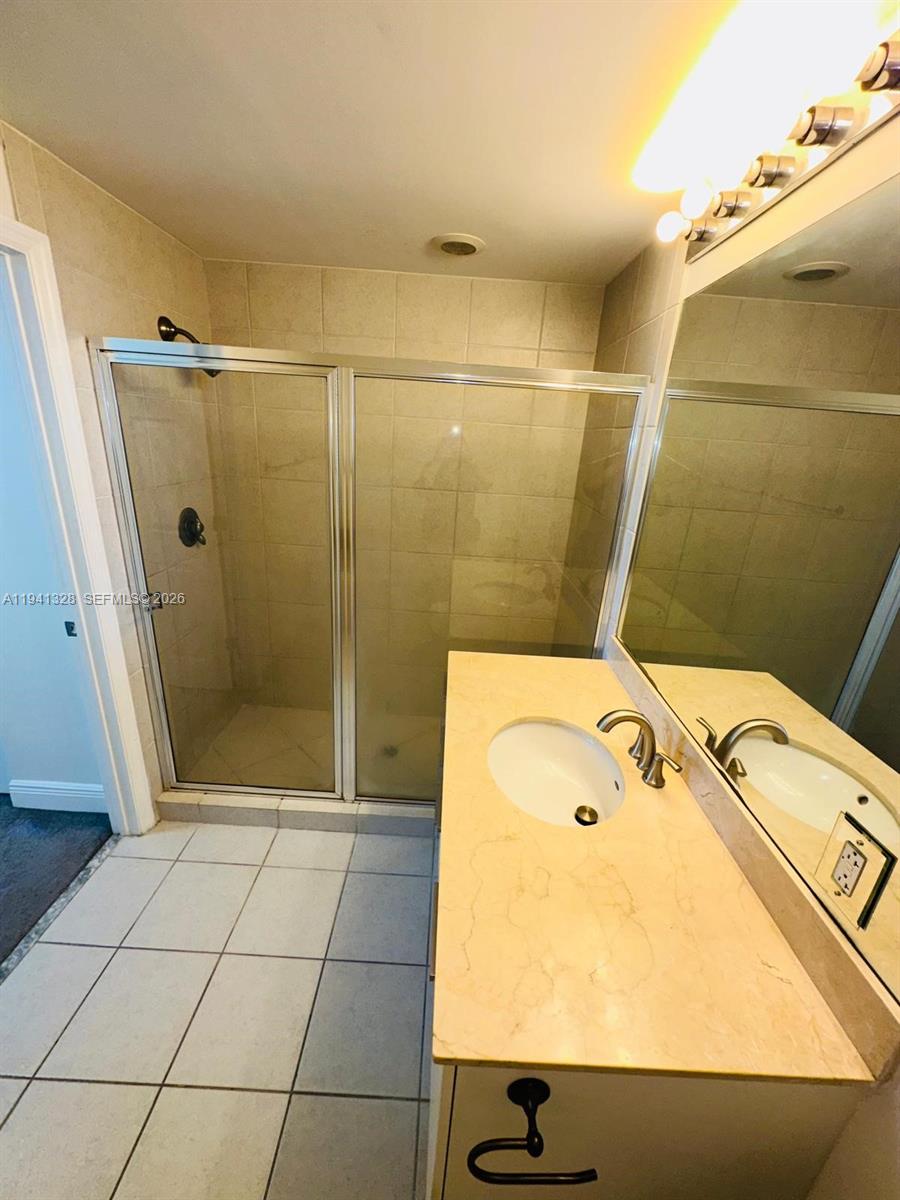 Photo of 140 Dixie Hwy  #707, Hollywood, Florida, 33020 - 