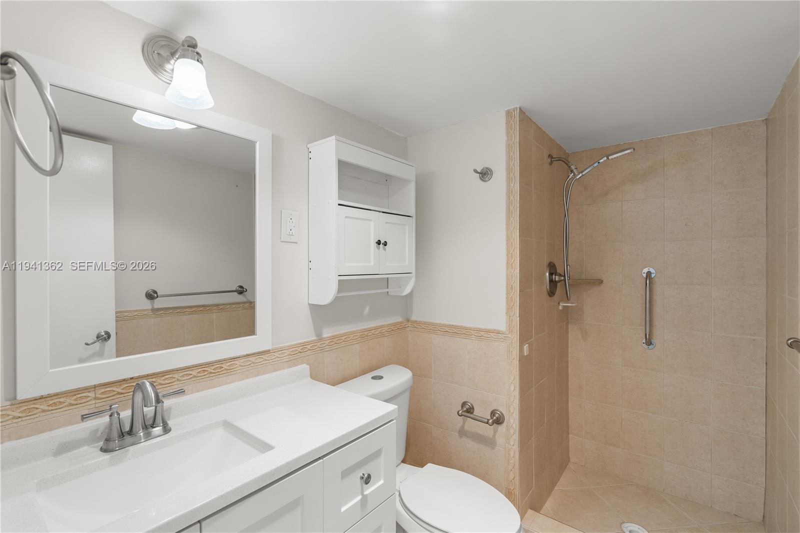 Photo of 437 Golden Isles Dr #4D, Hallandale Beach, Florida, 33009 -