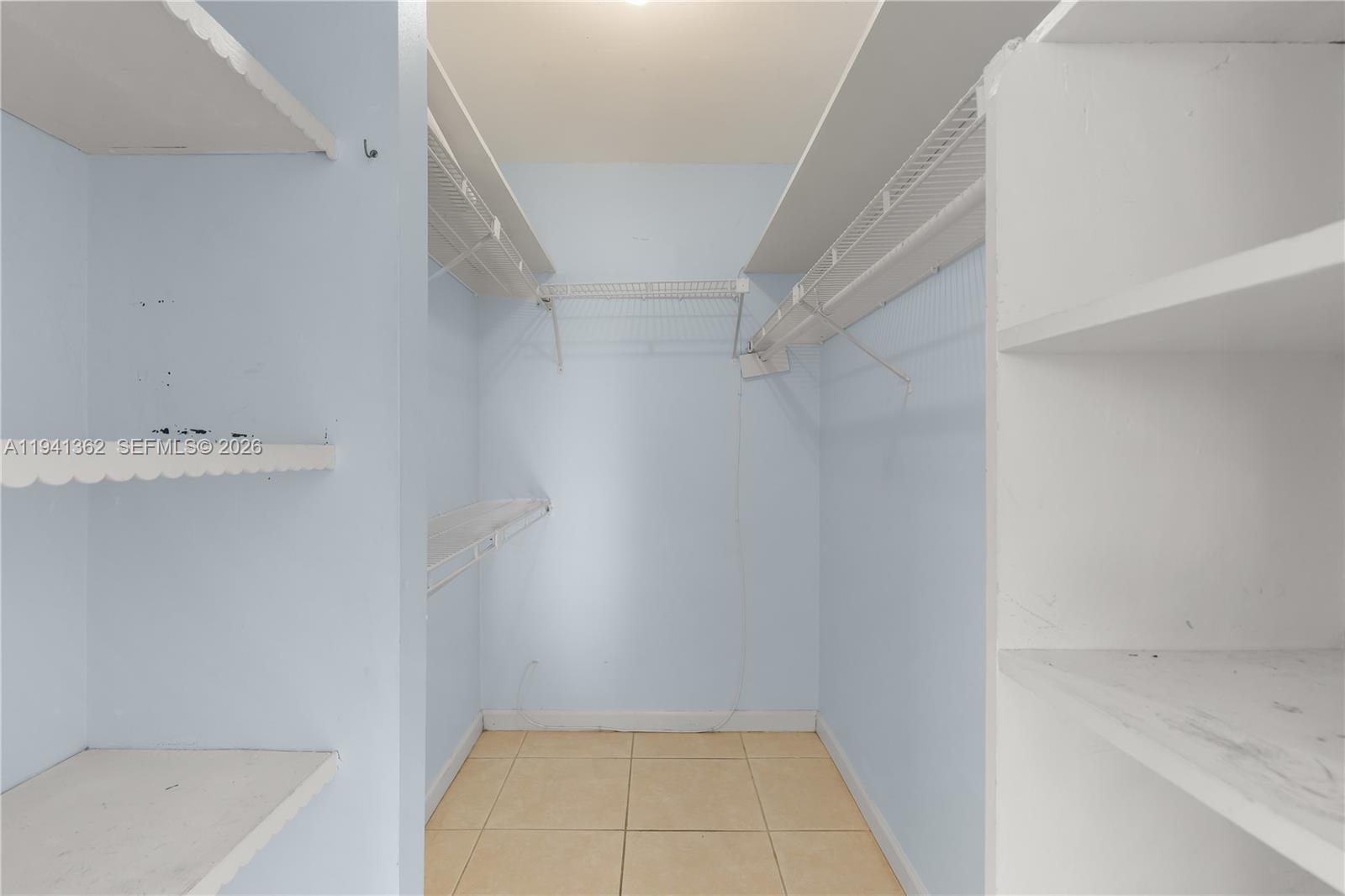 Photo of 437 Golden Isles Dr #4D, Hallandale Beach, Florida, 33009 -