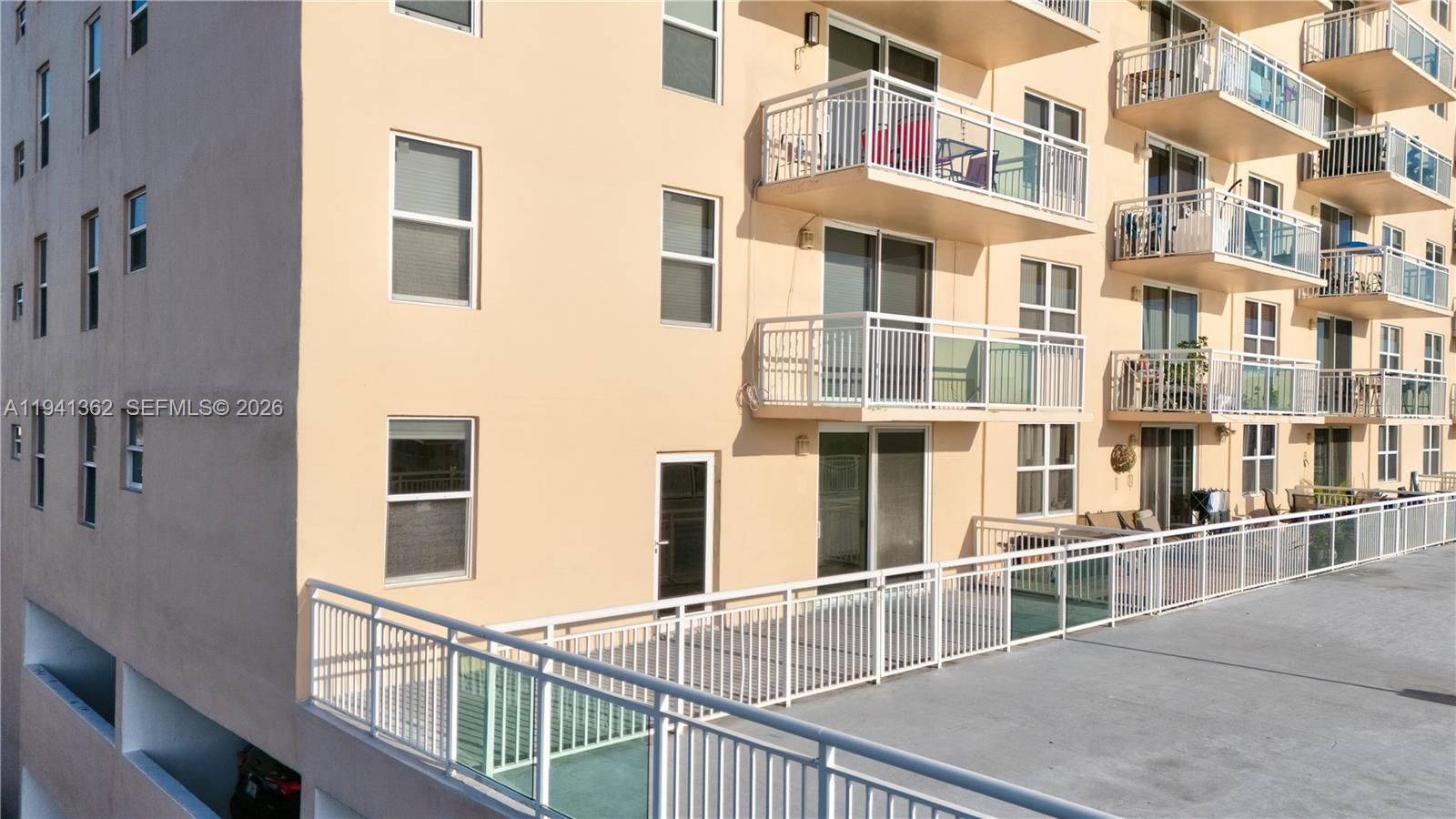 Photo of 437 Golden Isles Dr #4D, Hallandale Beach, Florida, 33009 -