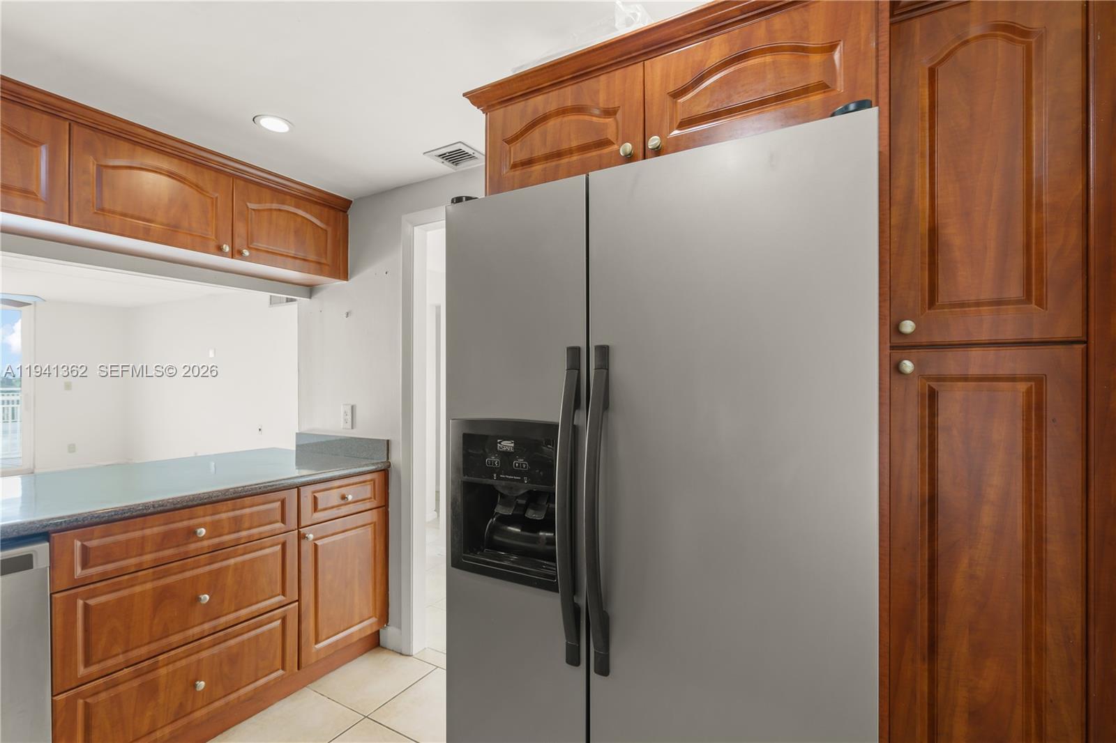 Photo of 437 Golden Isles Dr #4D, Hallandale Beach, Florida, 33009 -