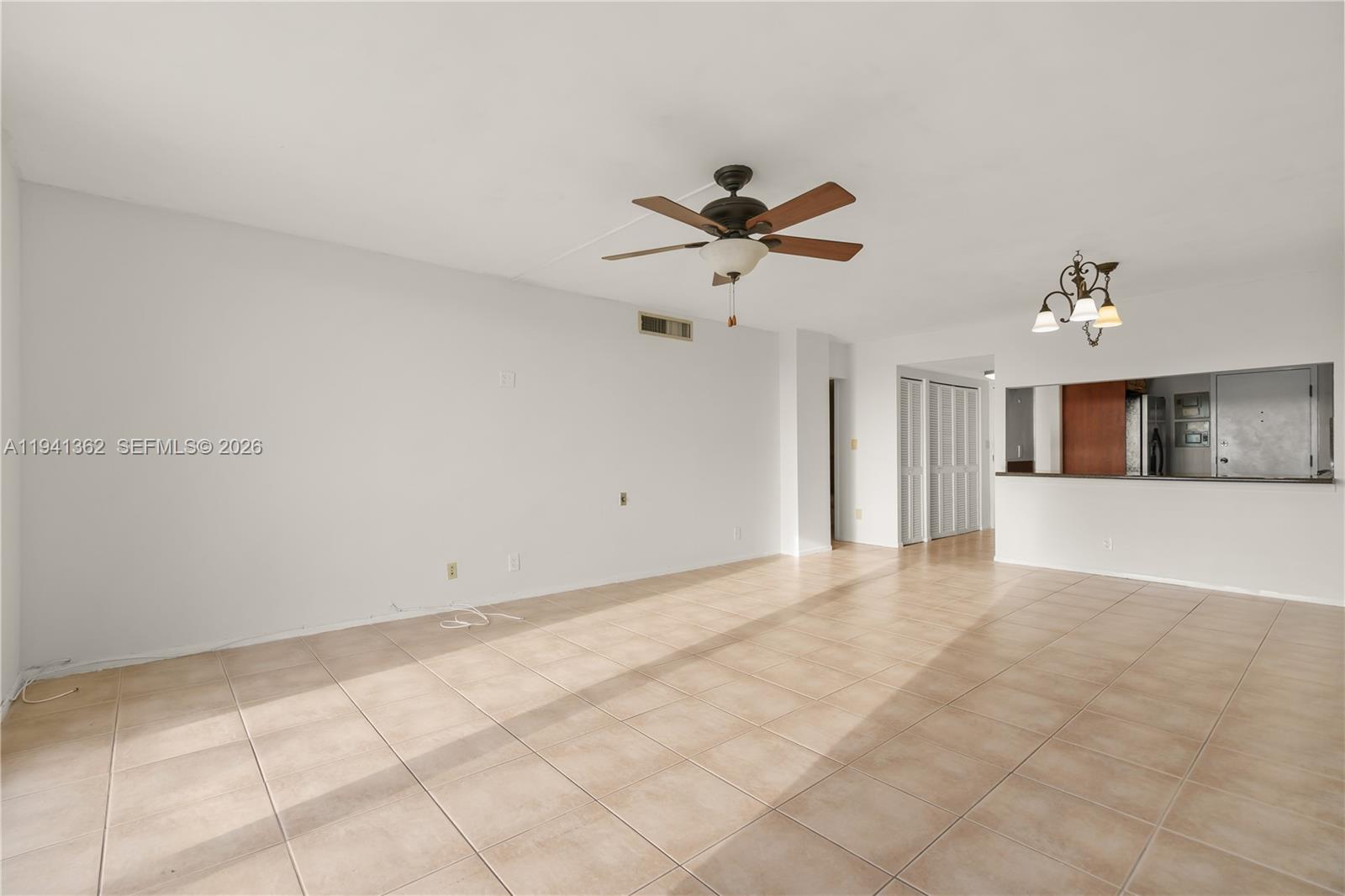 Photo of 437 Golden Isles Dr #4D, Hallandale Beach, Florida, 33009 -