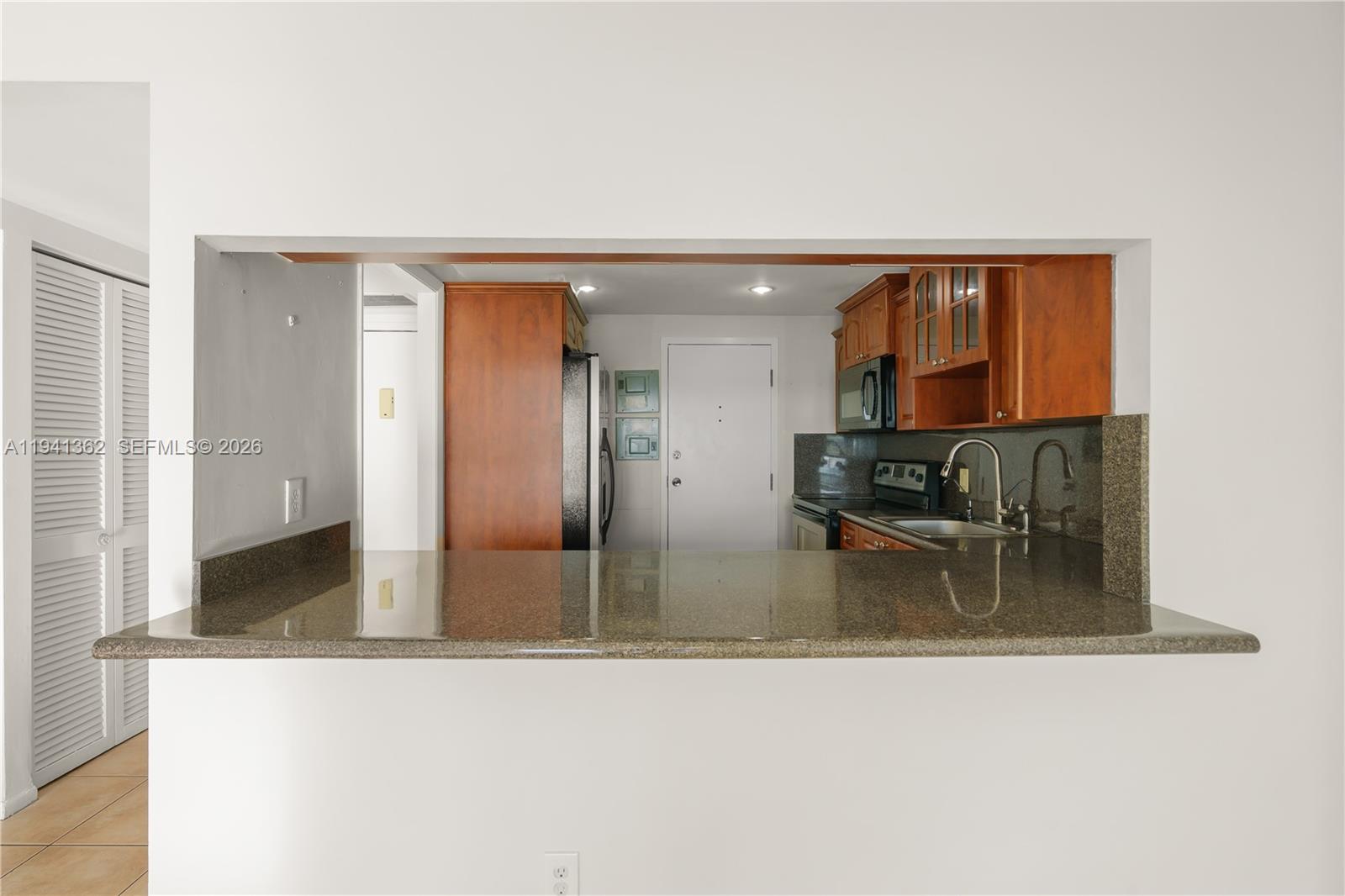 Photo of 437 Golden Isles Dr #4D, Hallandale Beach, Florida, 33009 -