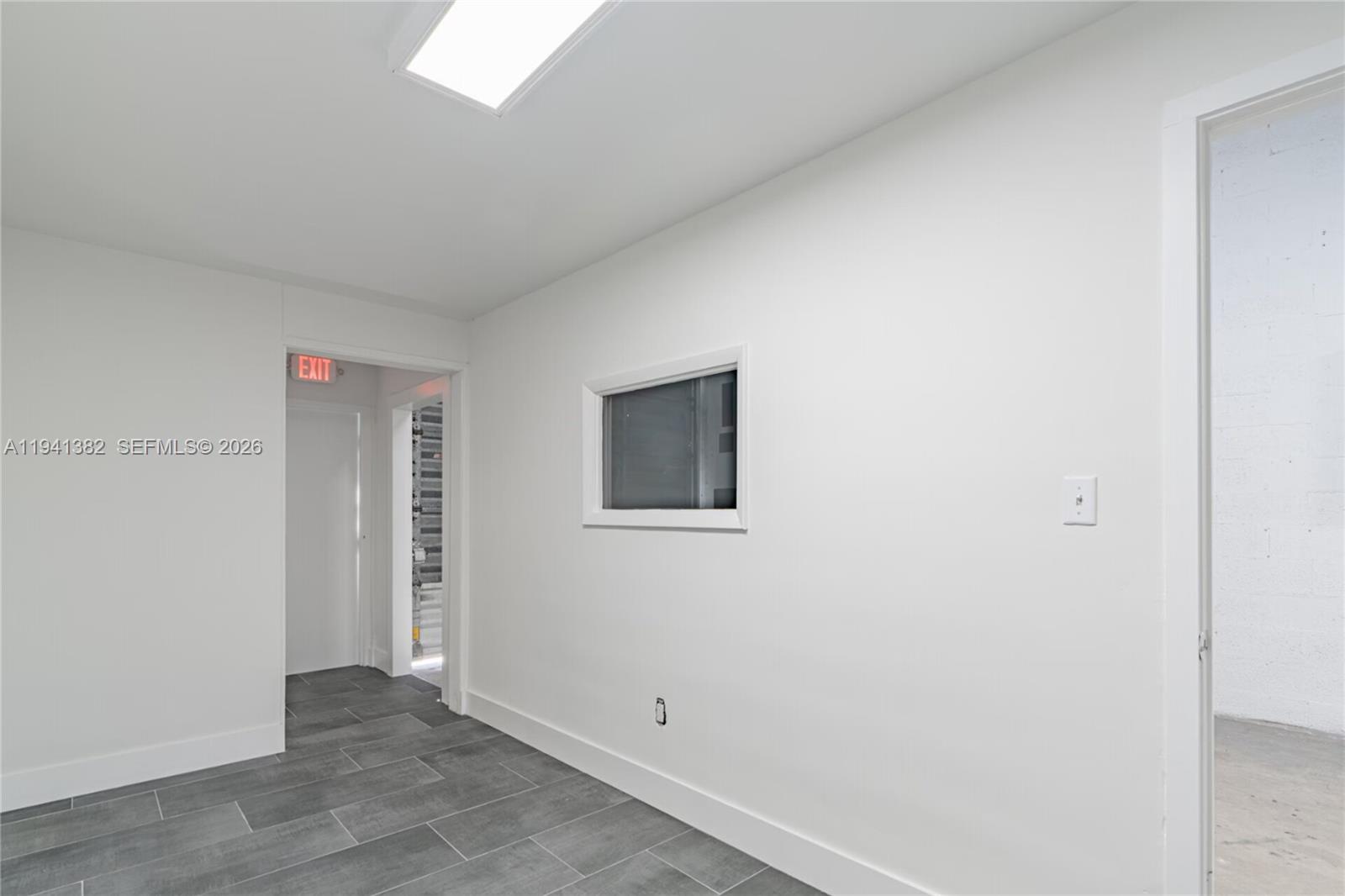   /   sq. ft. $ 2026-01-08 0 foto