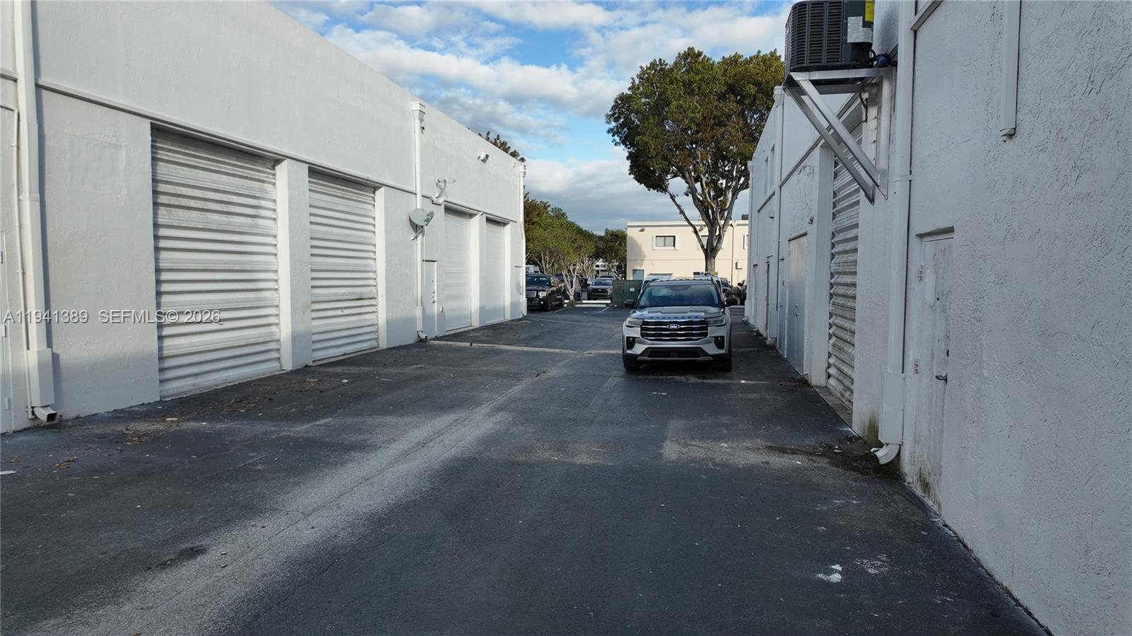 9  /   sq. ft. $ 2026-01-08 0 Photo