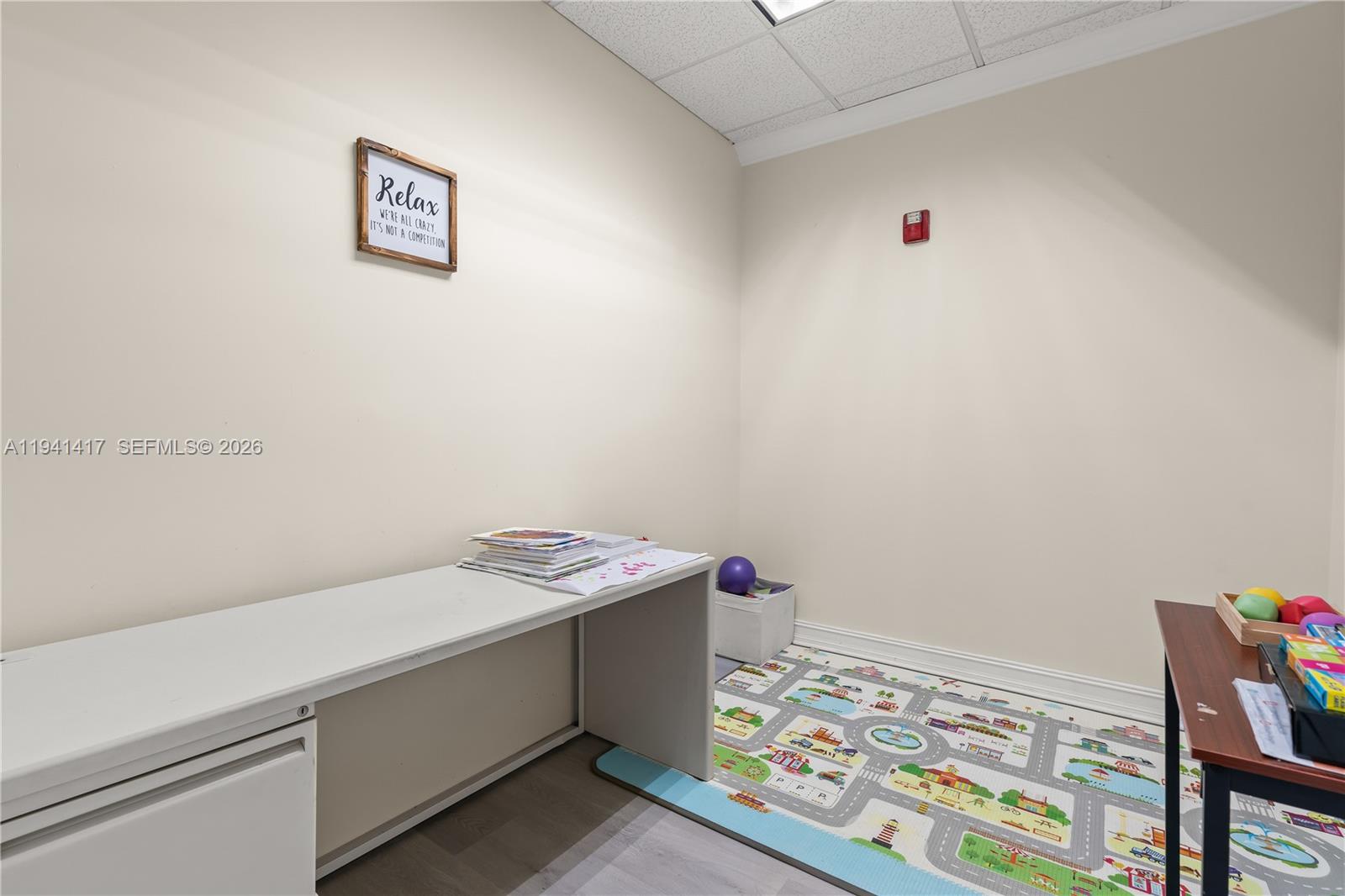 200-B  /   кв.футов $ 2026-01-08 0 Фото