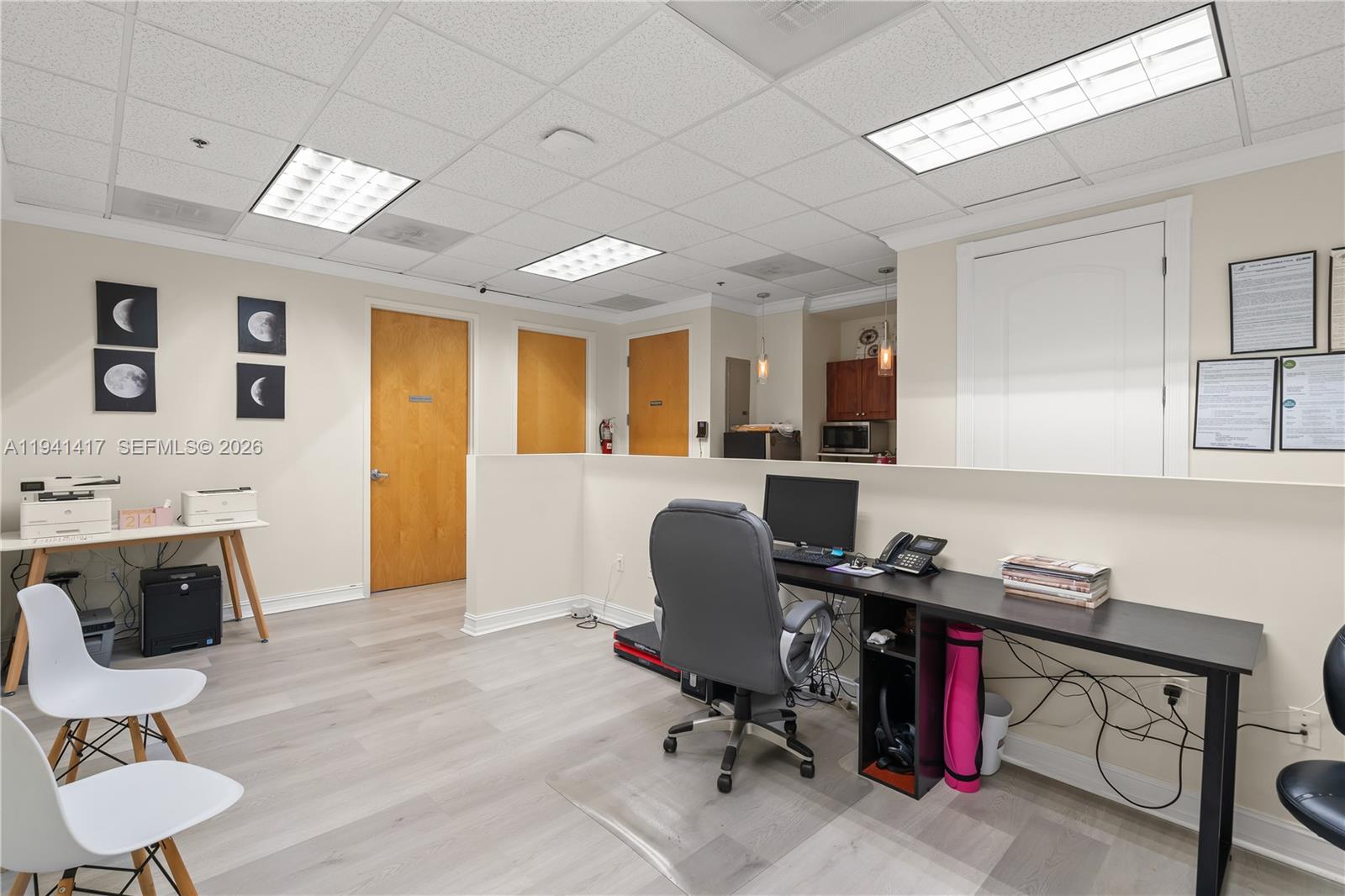 200-B  /   кв.футов $ 2026-01-08 0 Фото