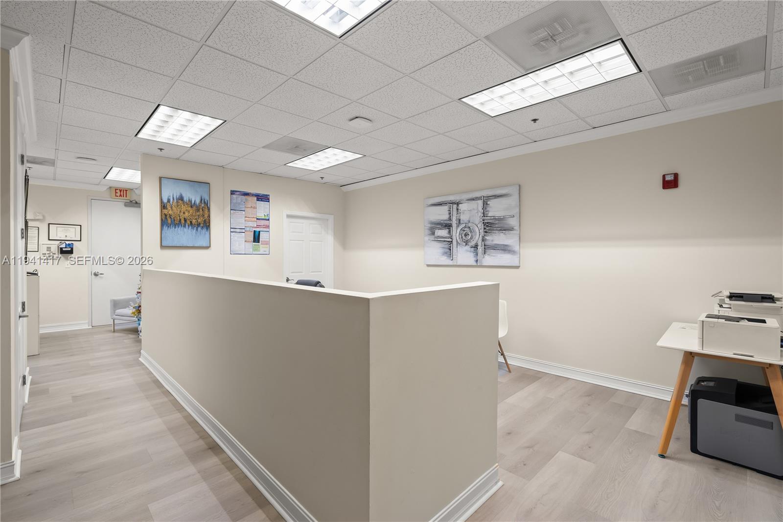 200-B  /   кв.футов $ 2026-01-08 0 Фото