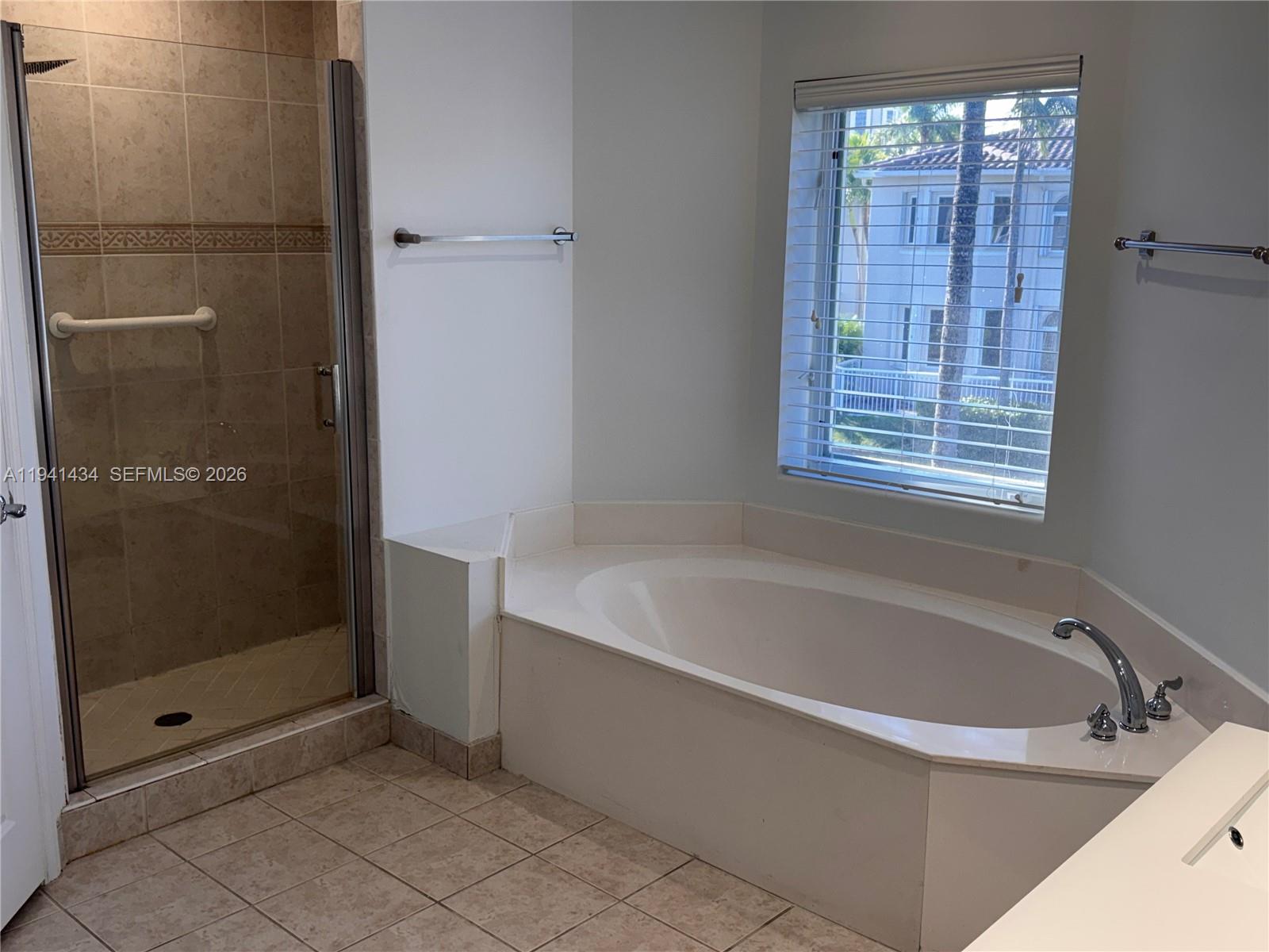 Photo of 3102 210th Ter , Aventura, Florida, 33180 - 