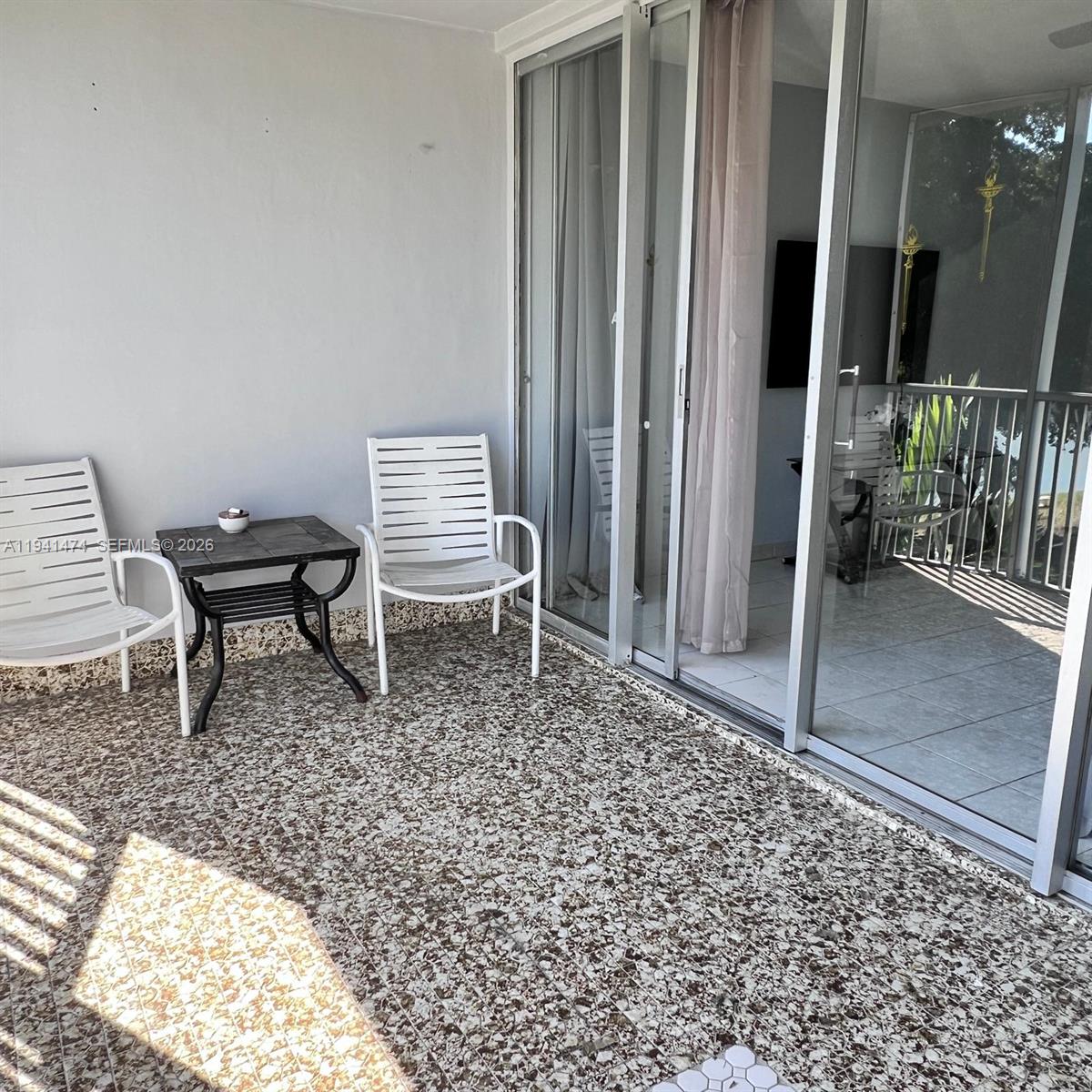 See details 403-3 2 / 2 1315 sq. ft. $ 2026-01-08 0 Photo