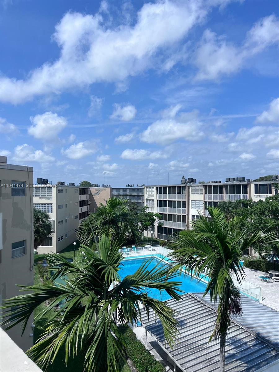 See details 403-3 2 / 2 1315 sq. ft. $ 2026-01-08 0 Photo