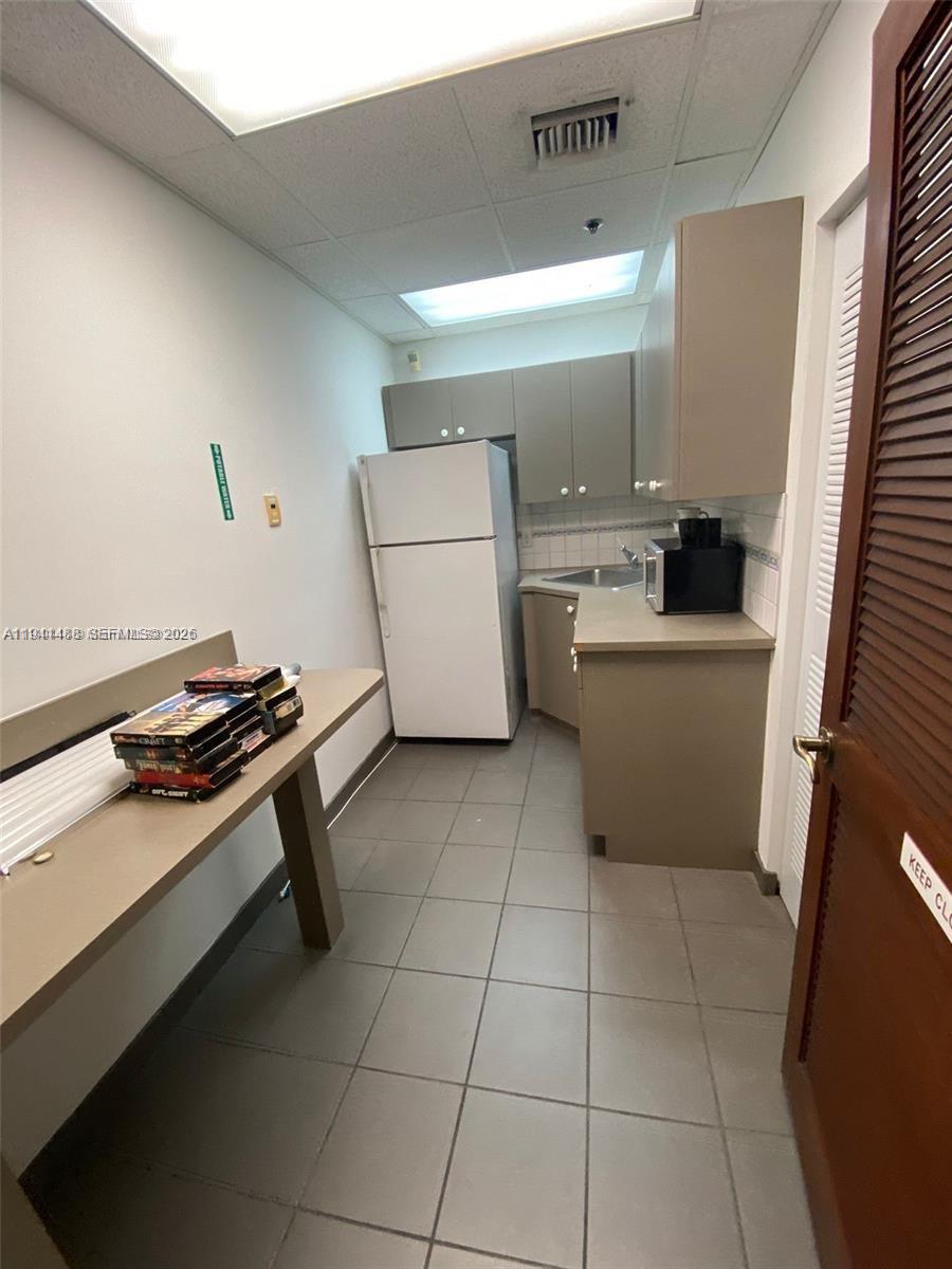   /   sq. ft. $ 2026-01-08 0 foto