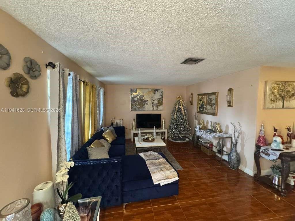   /  2367 sq. ft. $ 2026-01-08 0 Photo