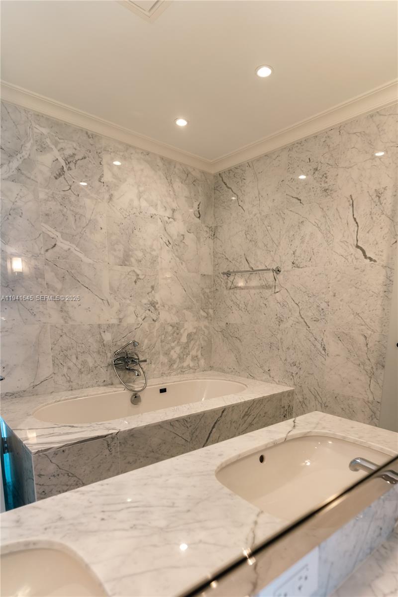 1002 3 / 4 2475 sq. ft. $ 2026-01-08 0 Photo