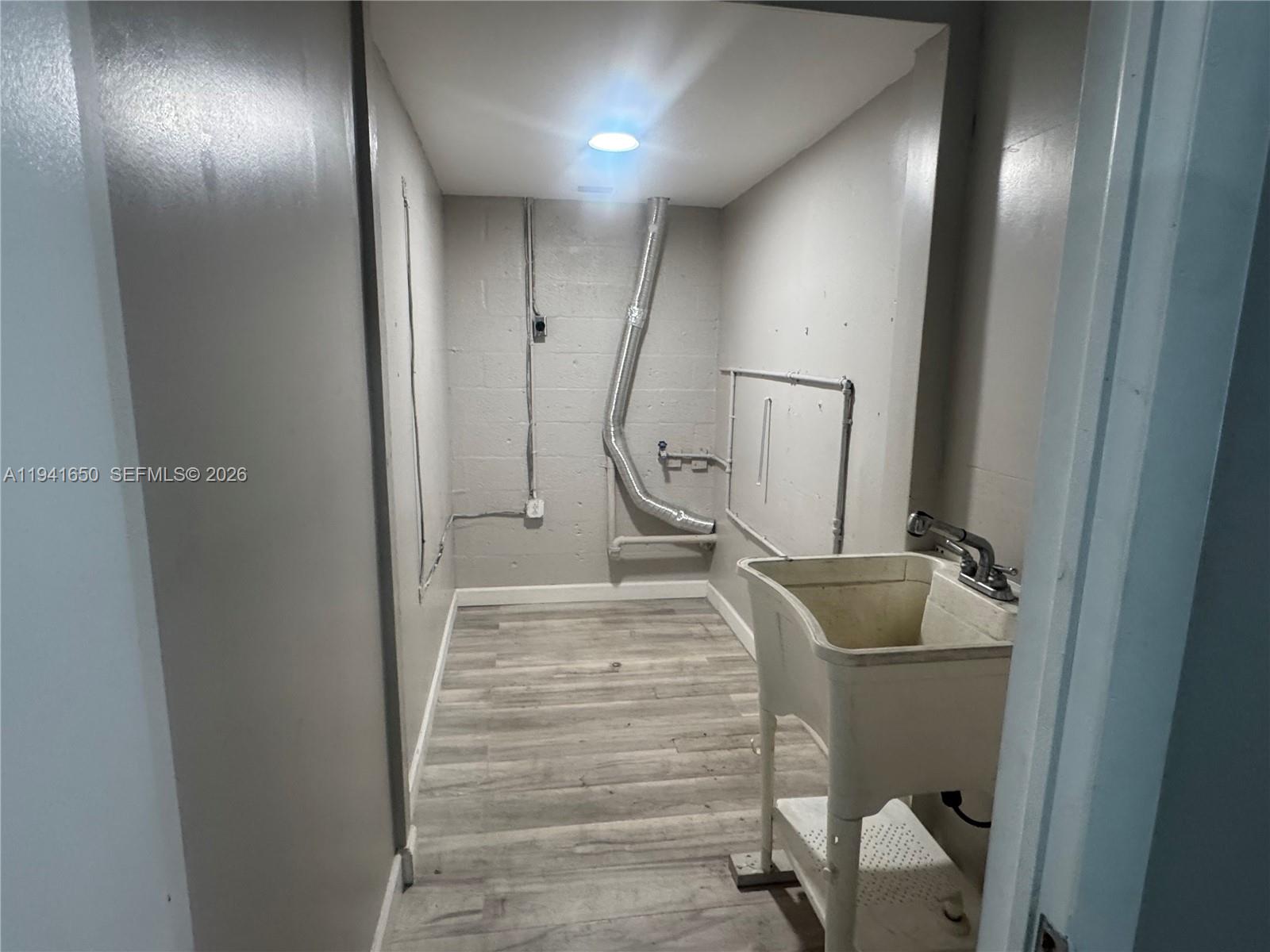 C13  /   sq. ft. $ 2026-01-08 0 Photo