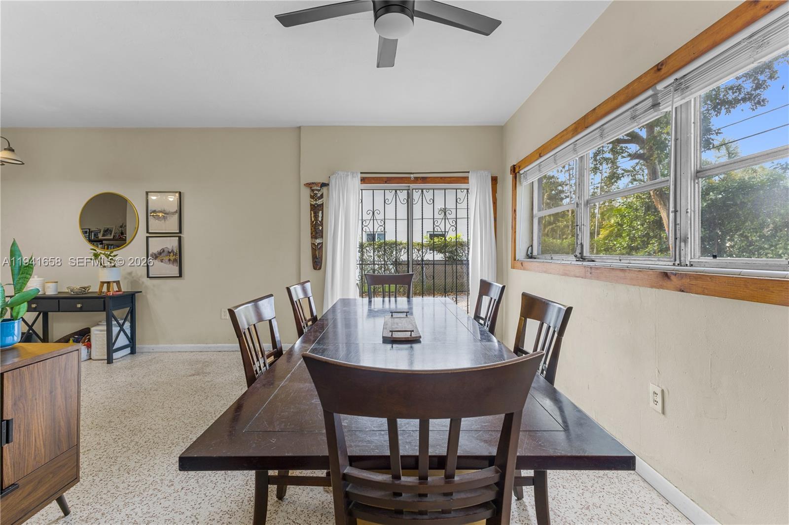   /  2880 sq. ft. $ 2026-01-08 0 foto