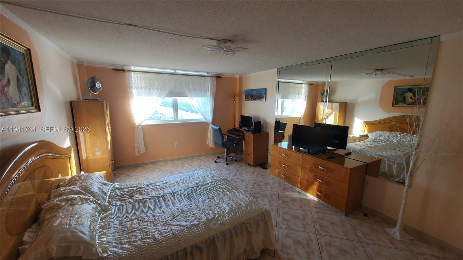 Photo of 1833 Ocean Dr  #1506, Hallandale Beach, Florida, 33009 - 