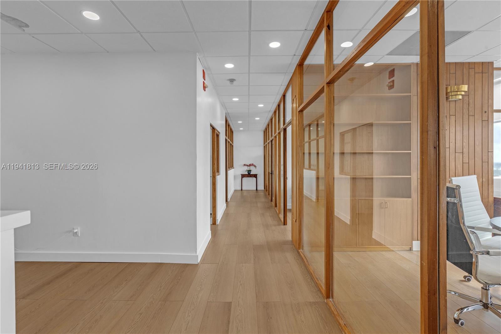 CUT-1-2-3  /   кв.футов $ 2026-01-08 0 Фото