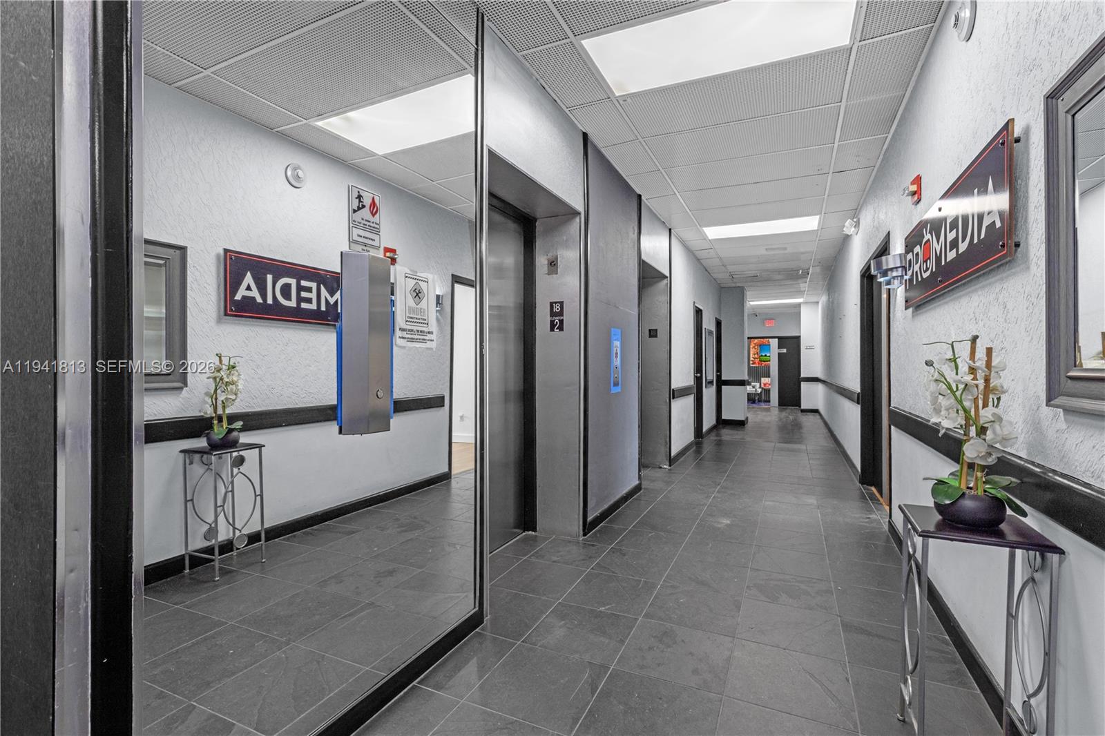 CUT-1-2-3  /   кв.футов $ 2026-01-08 0 Фото