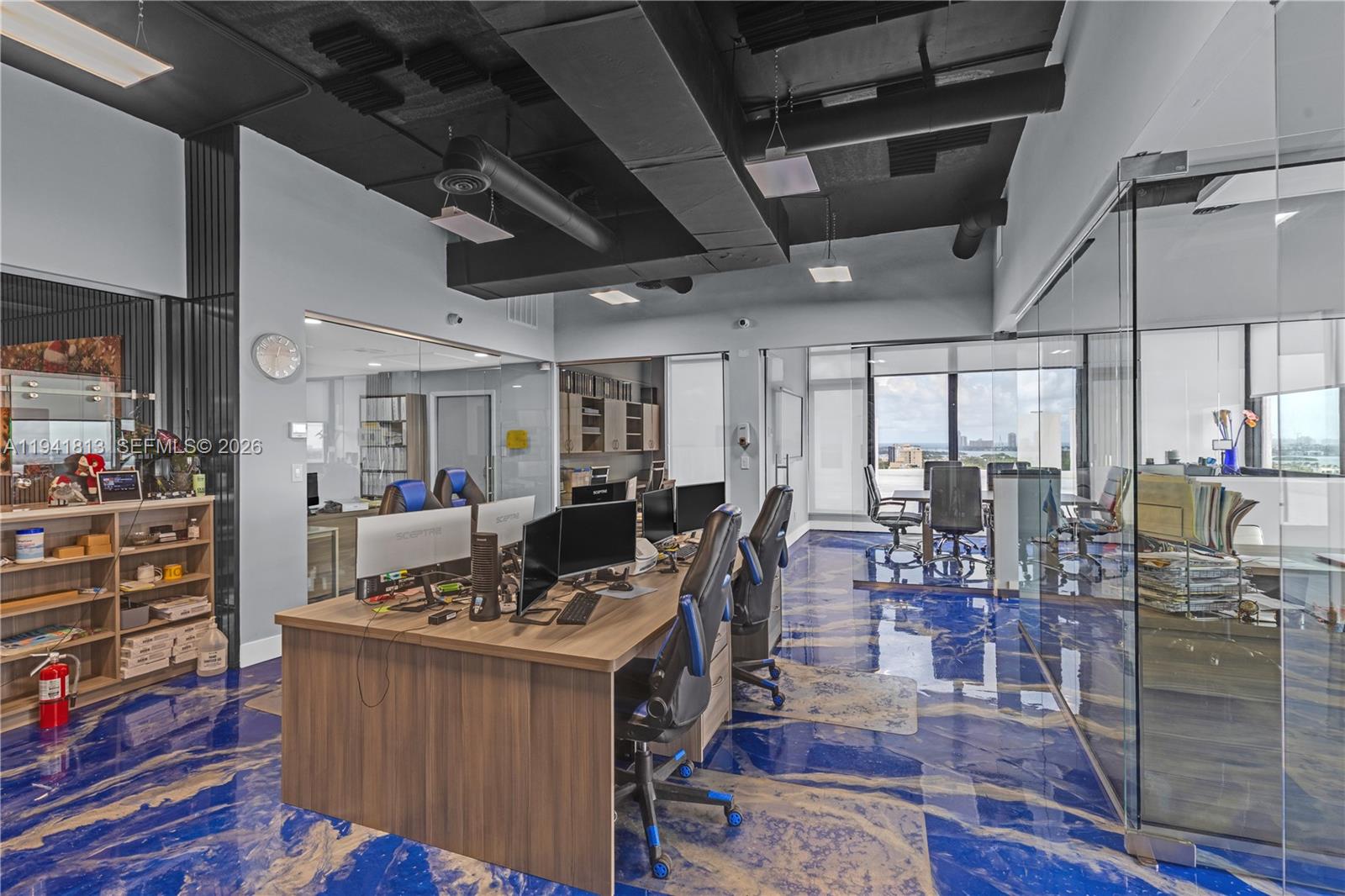 CUT-1-2-3  /   кв.футов $ 2026-01-08 0 Фото