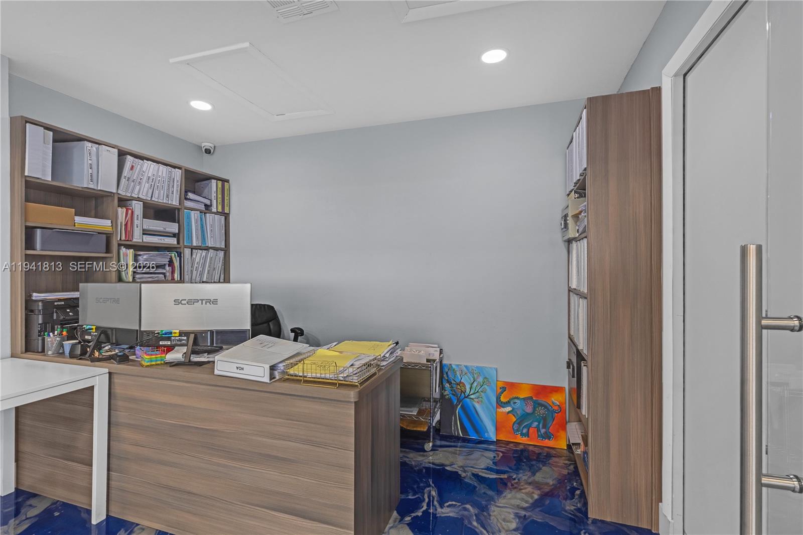 CUT-1-2-3  /   кв.футов $ 2026-01-08 0 Фото