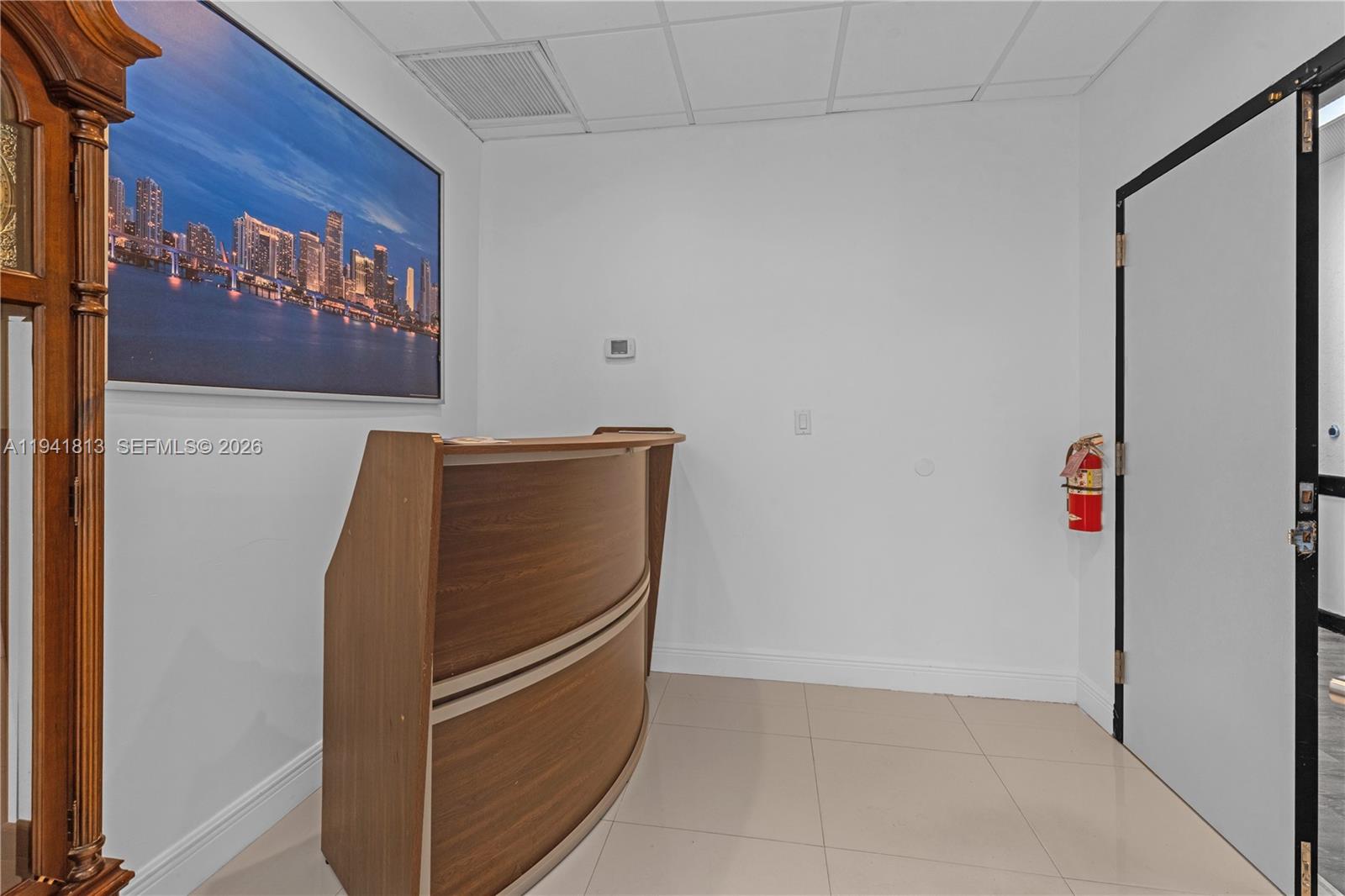 CUT-1-2-3  /   кв.футов $ 2026-01-08 0 Фото