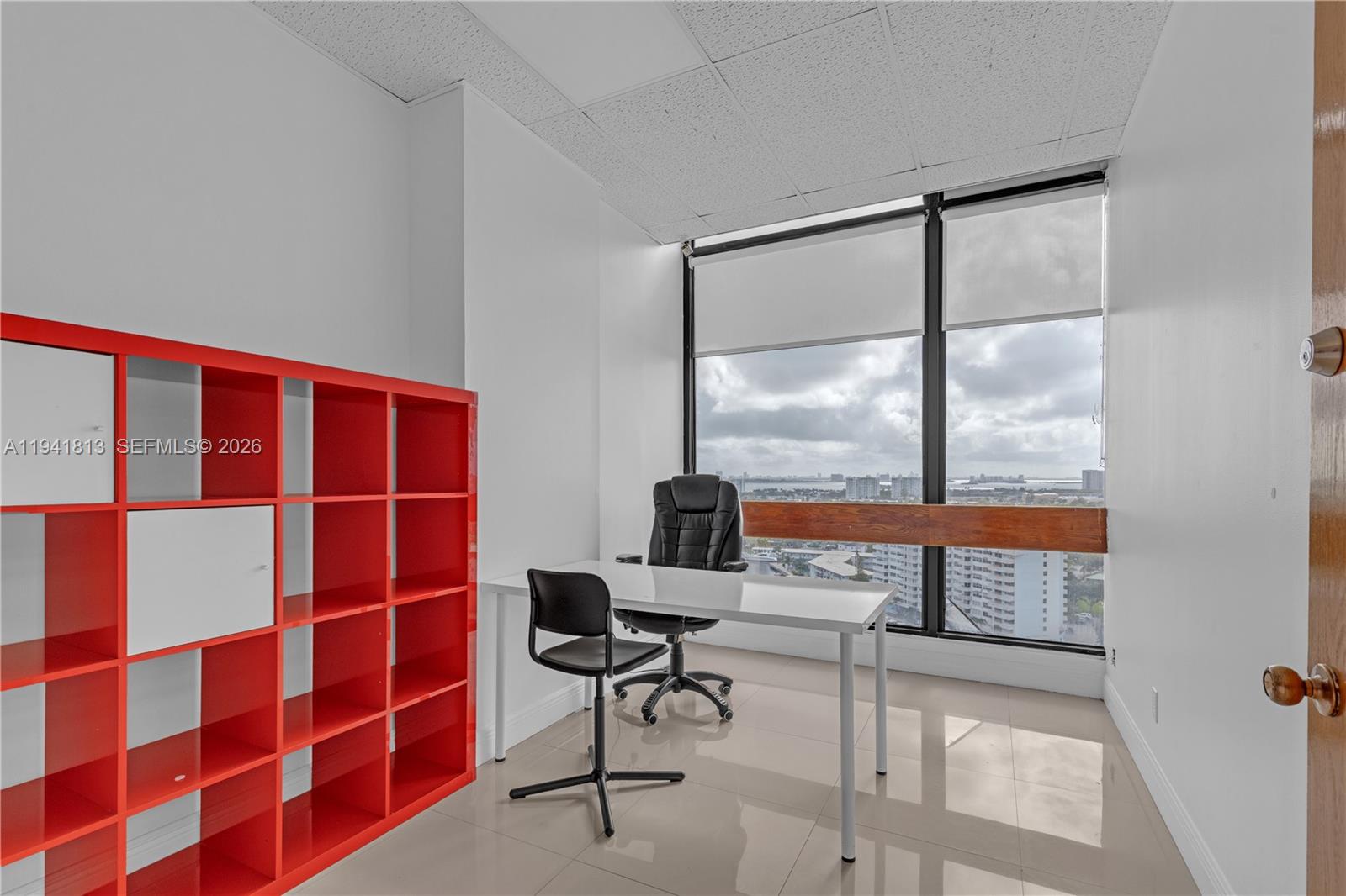 CUT-1-2-3  /   кв.футов $ 2026-01-08 0 Фото